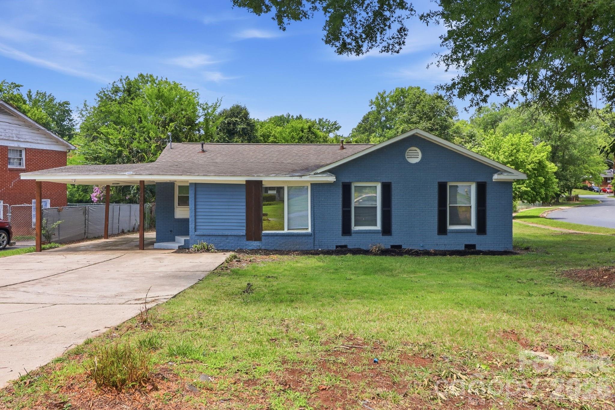 4800 Westridge Drive — Charlotte