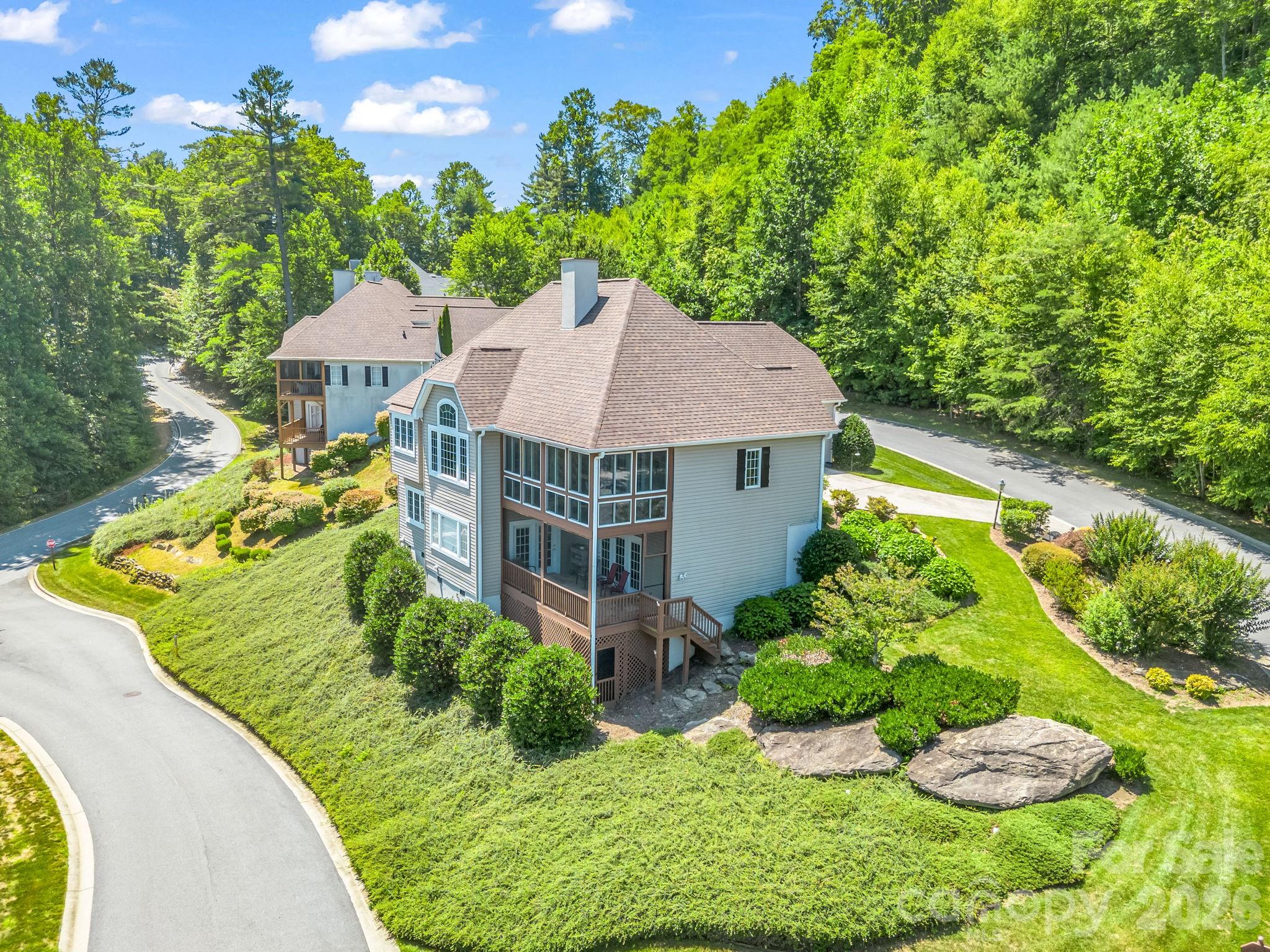 29 Spring Heights Court — Hendersonville