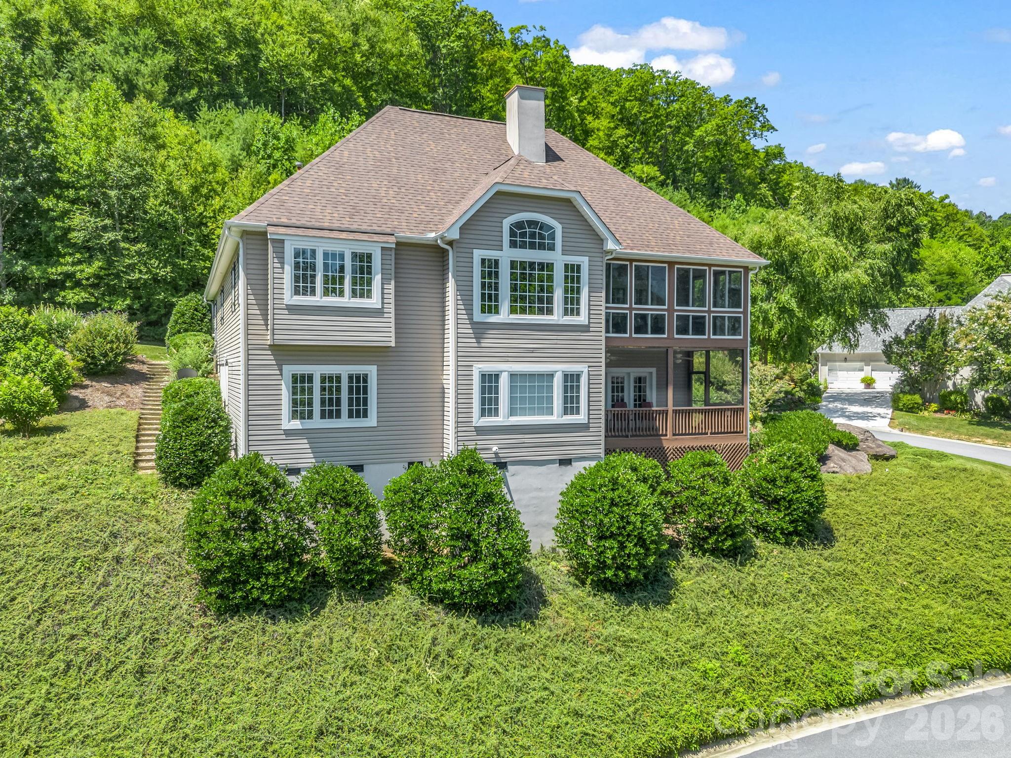 29 Spring Heights Court — Hendersonville