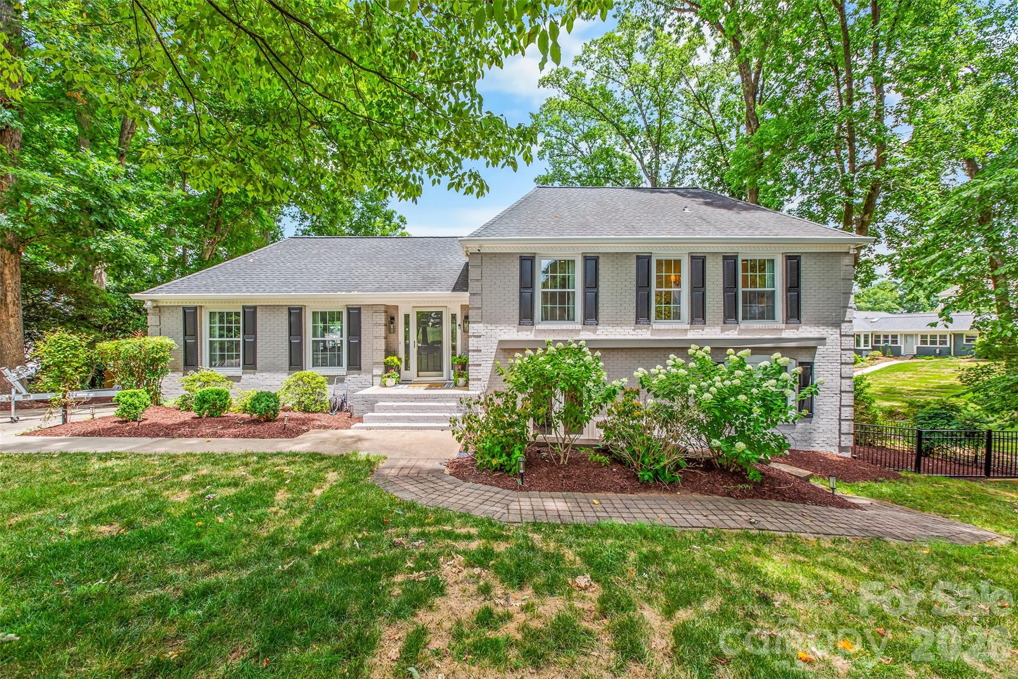 175 Woodstream Circle — Mooresville