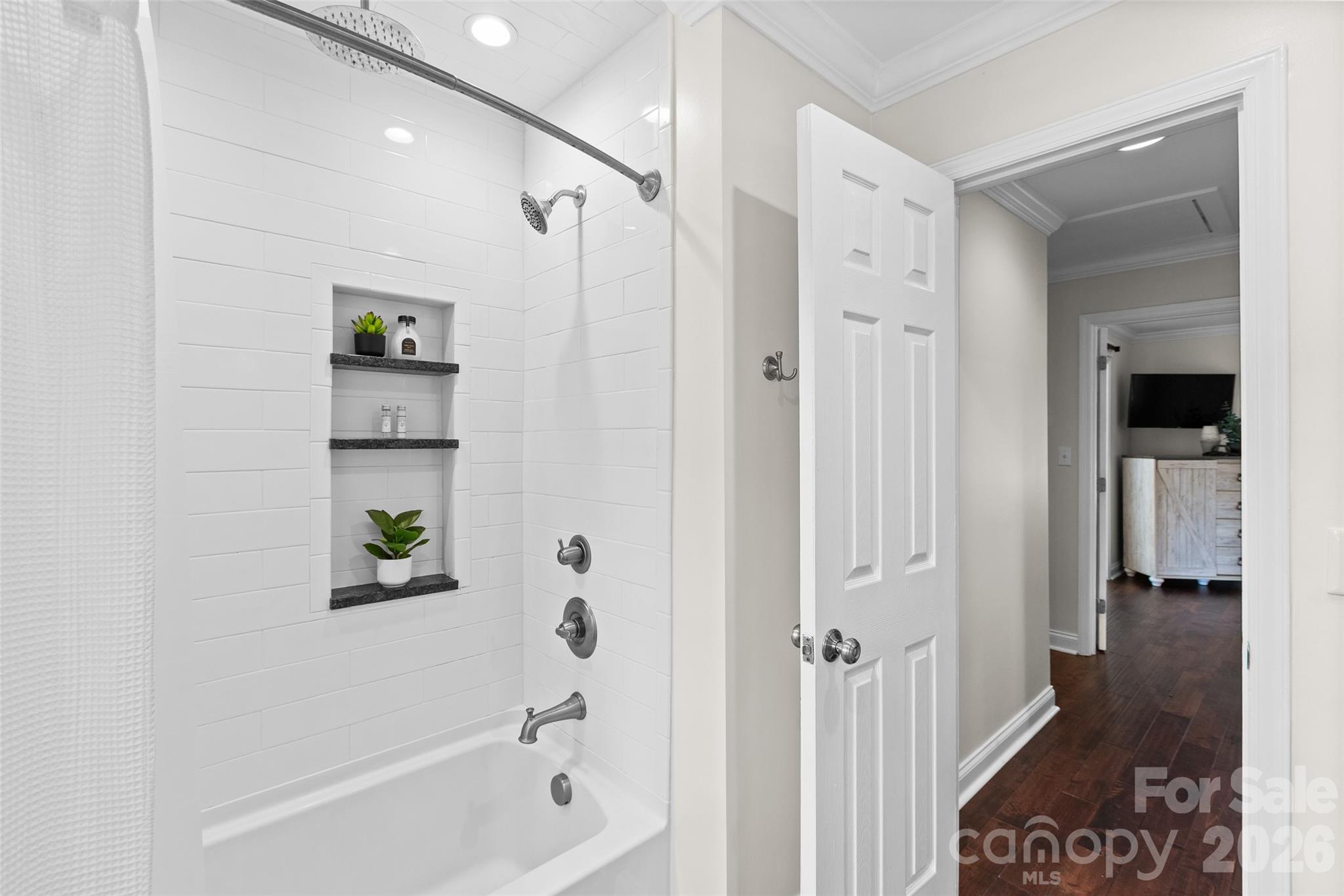 175 Woodstream Circle — Mooresville
