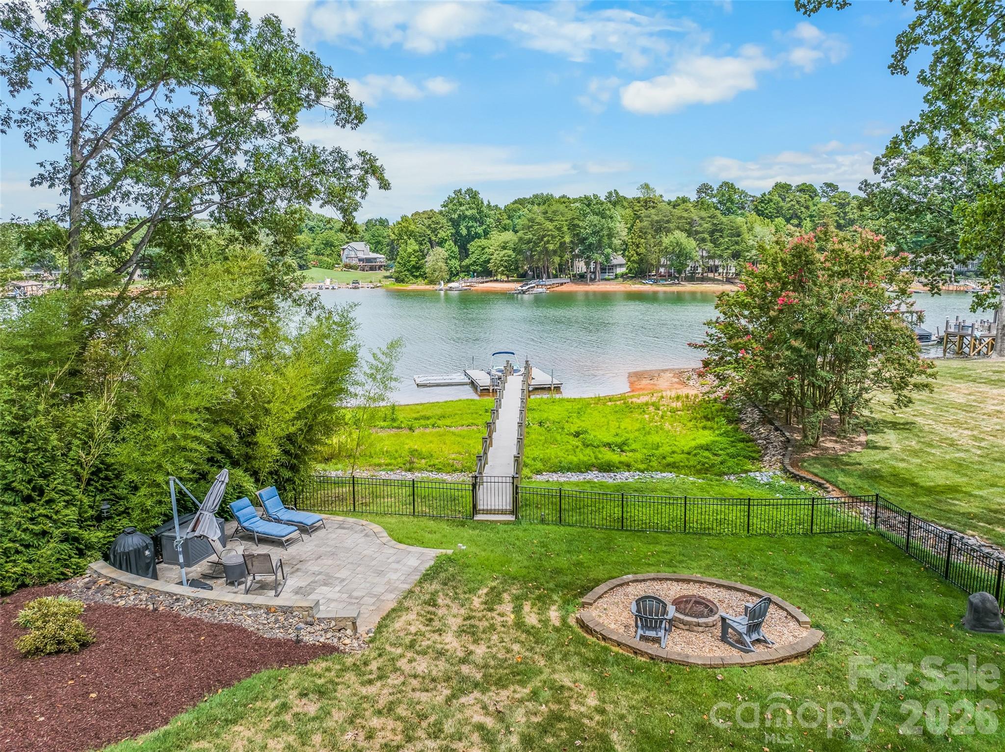 175 Woodstream Circle — Mooresville