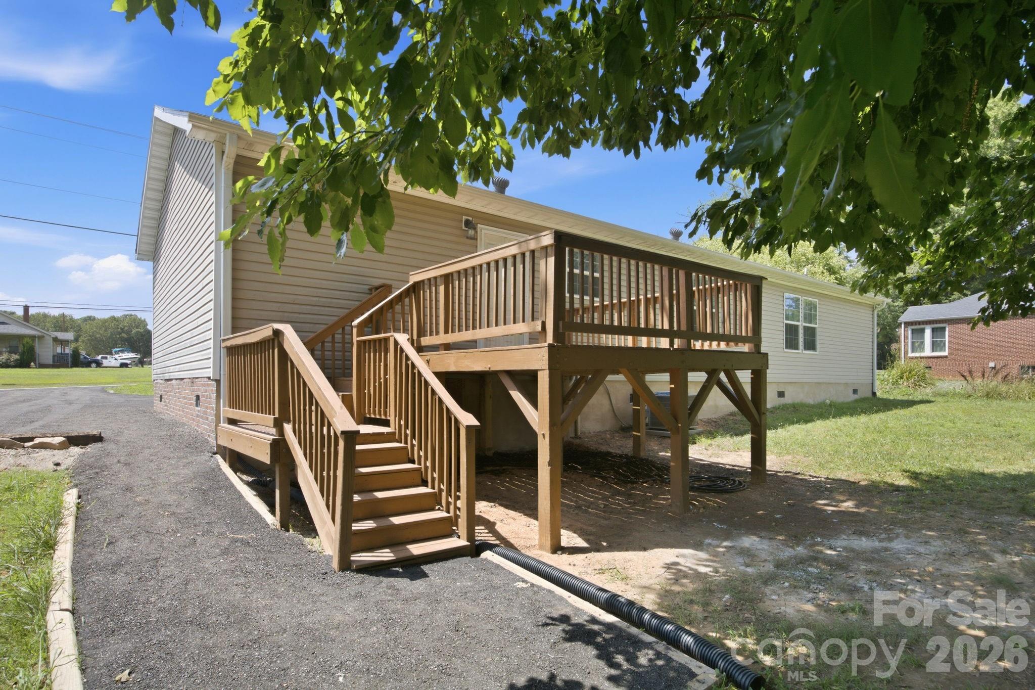 988 Mount Ulla Highway — Mooresville