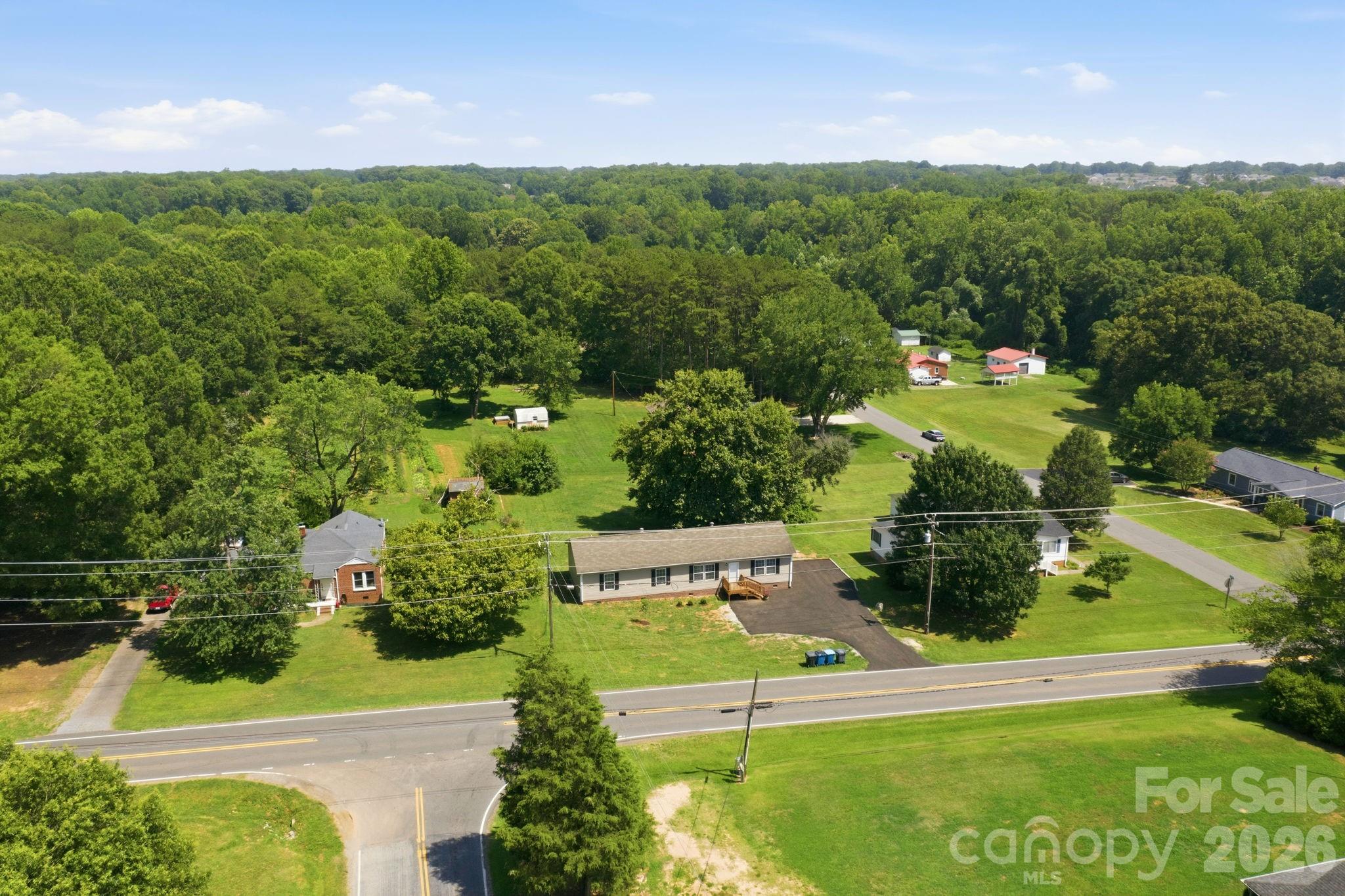 988 Mount Ulla Highway — Mooresville