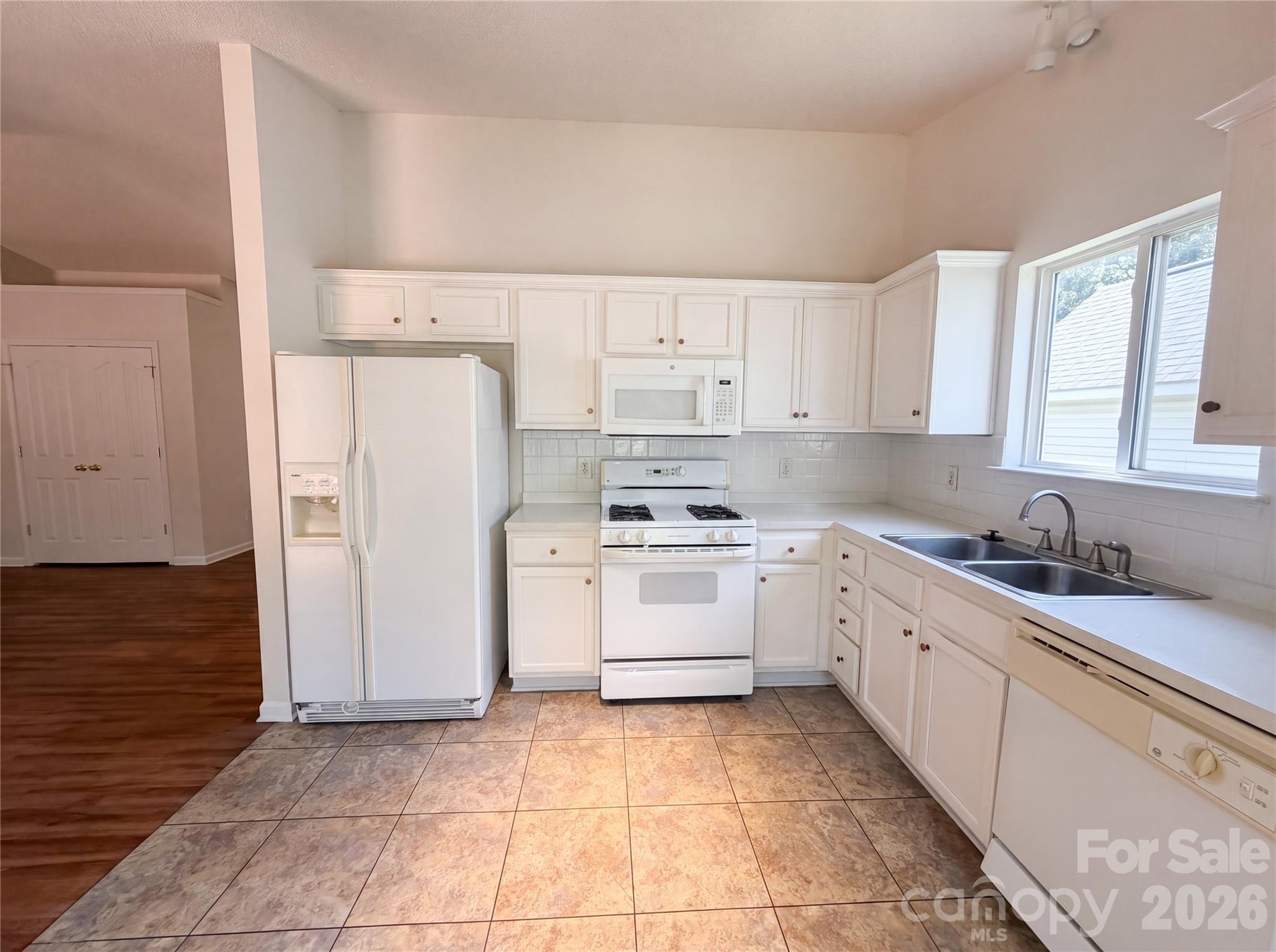 6318 Whispering Brook Court — Charlotte