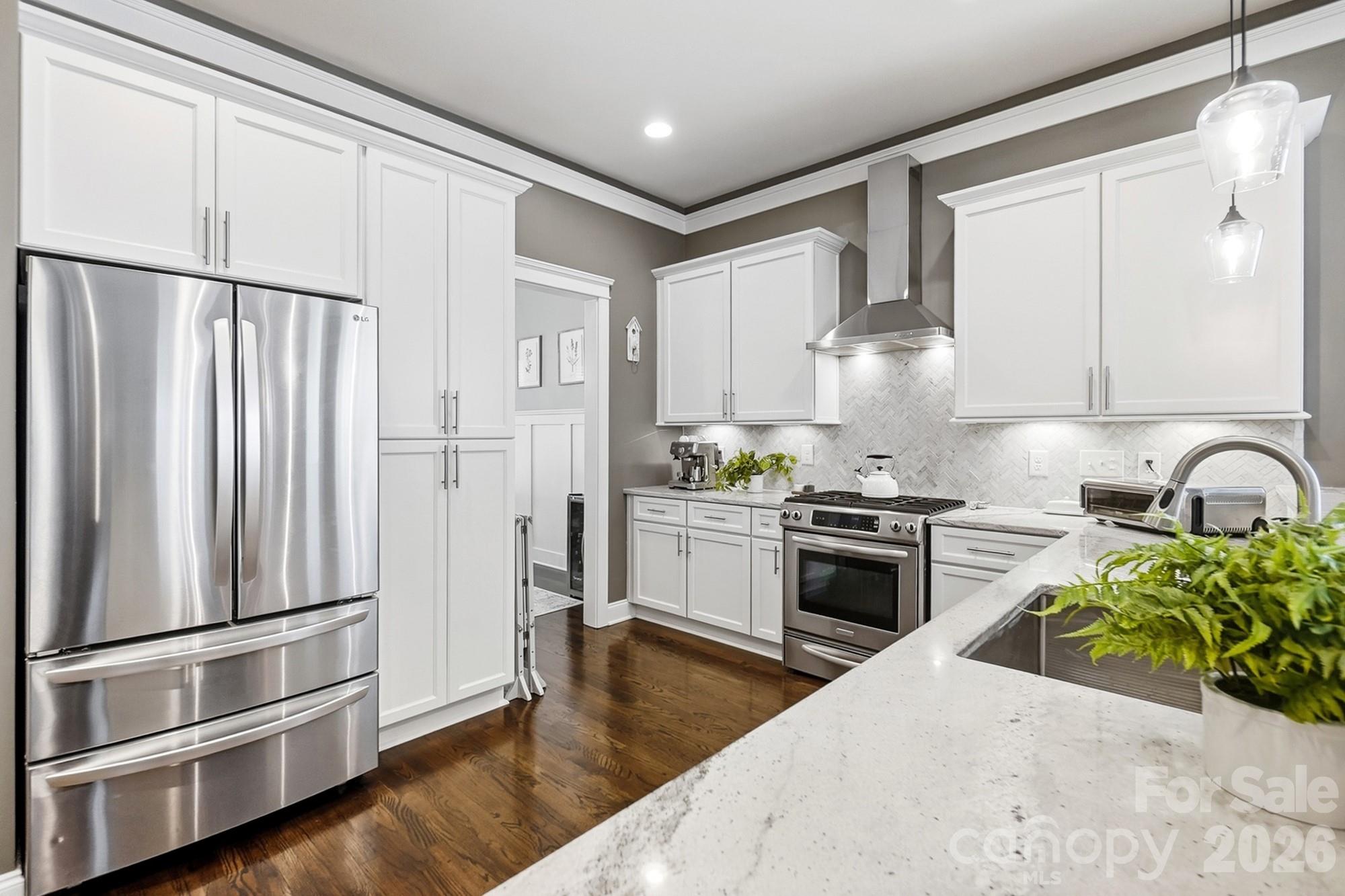 16723 Spruell Street — Huntersville