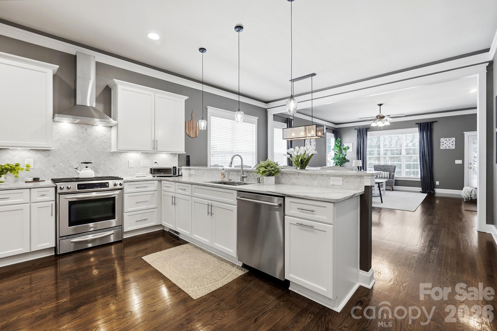 16723 Spruell Street — Huntersville