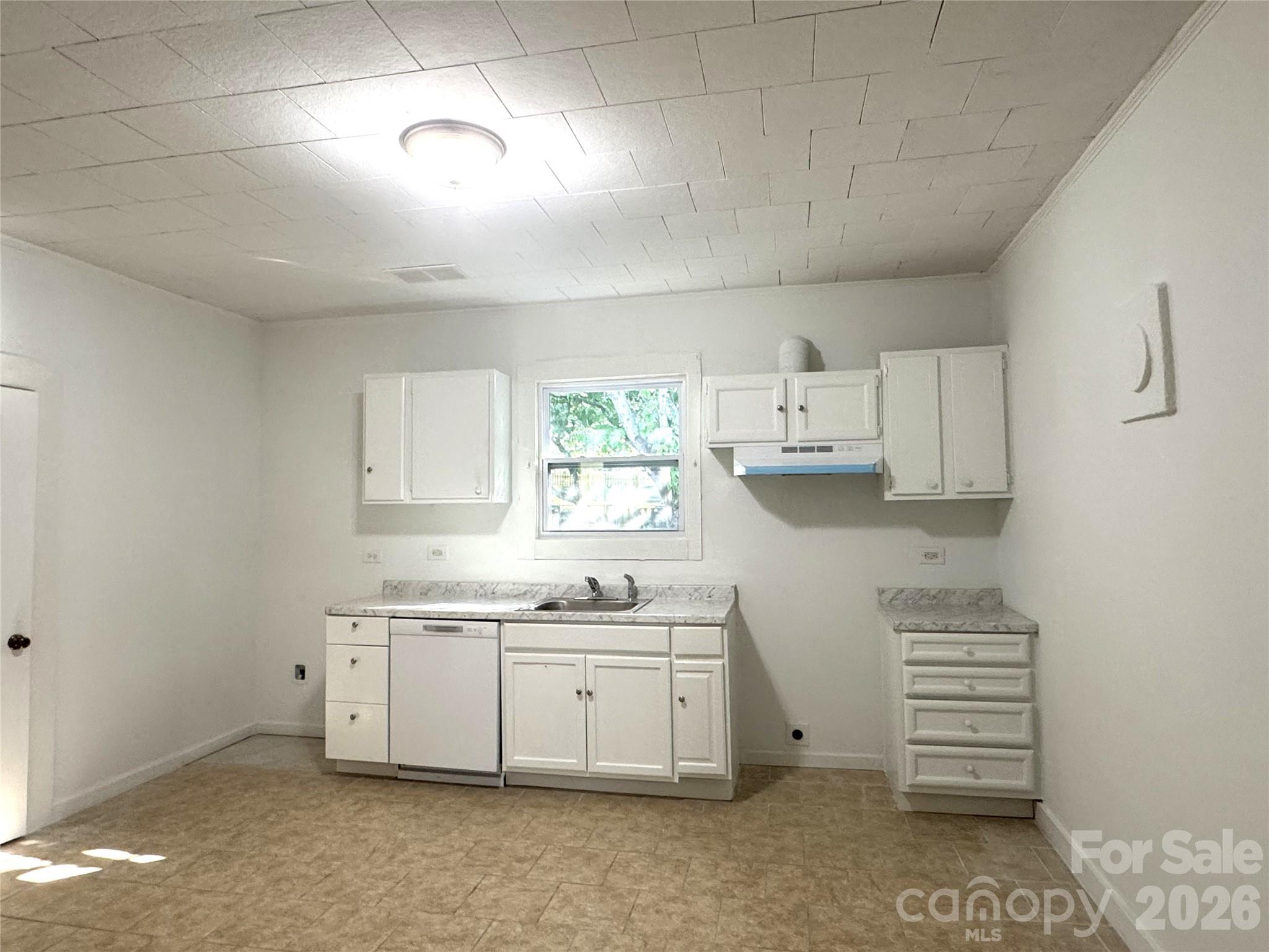 43 4th Avenue #166 — Rockingham