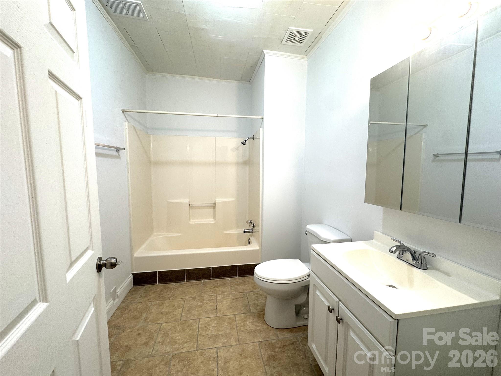 43 4th Avenue #166 — Rockingham
