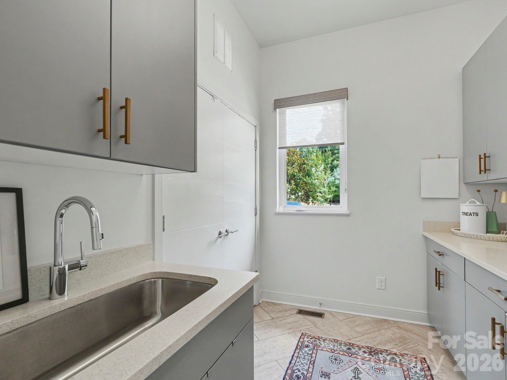 1314 Levy Way — Charlotte