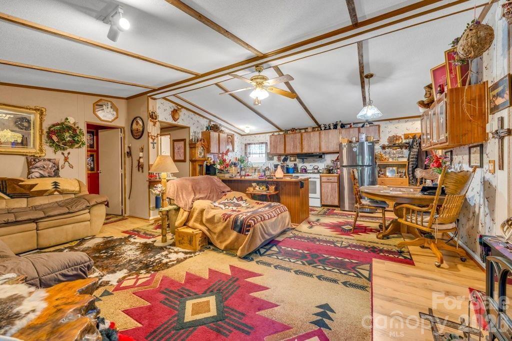 488 Wards Branch Road — Sugar Grove