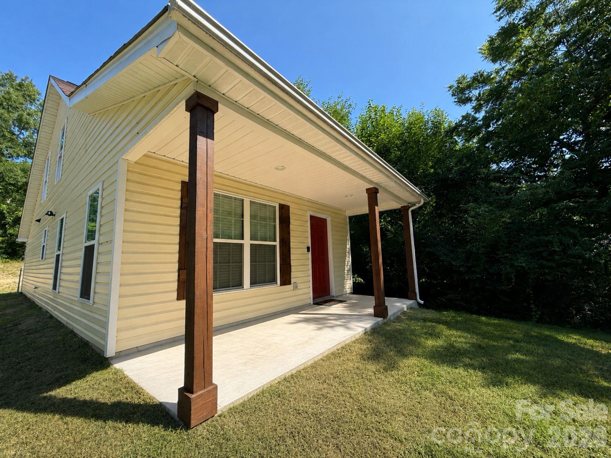 521 Johnson Street — Chester