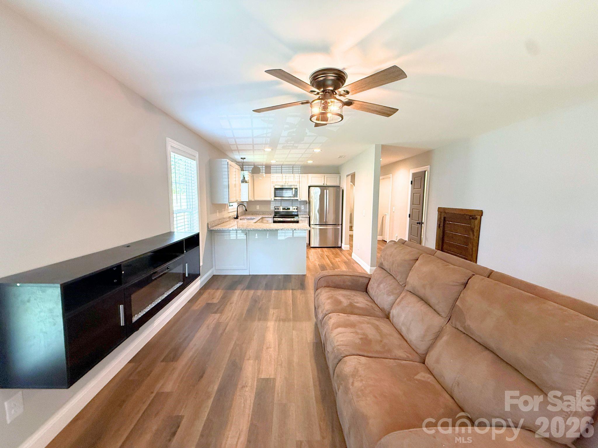 521 Johnson Street — Chester