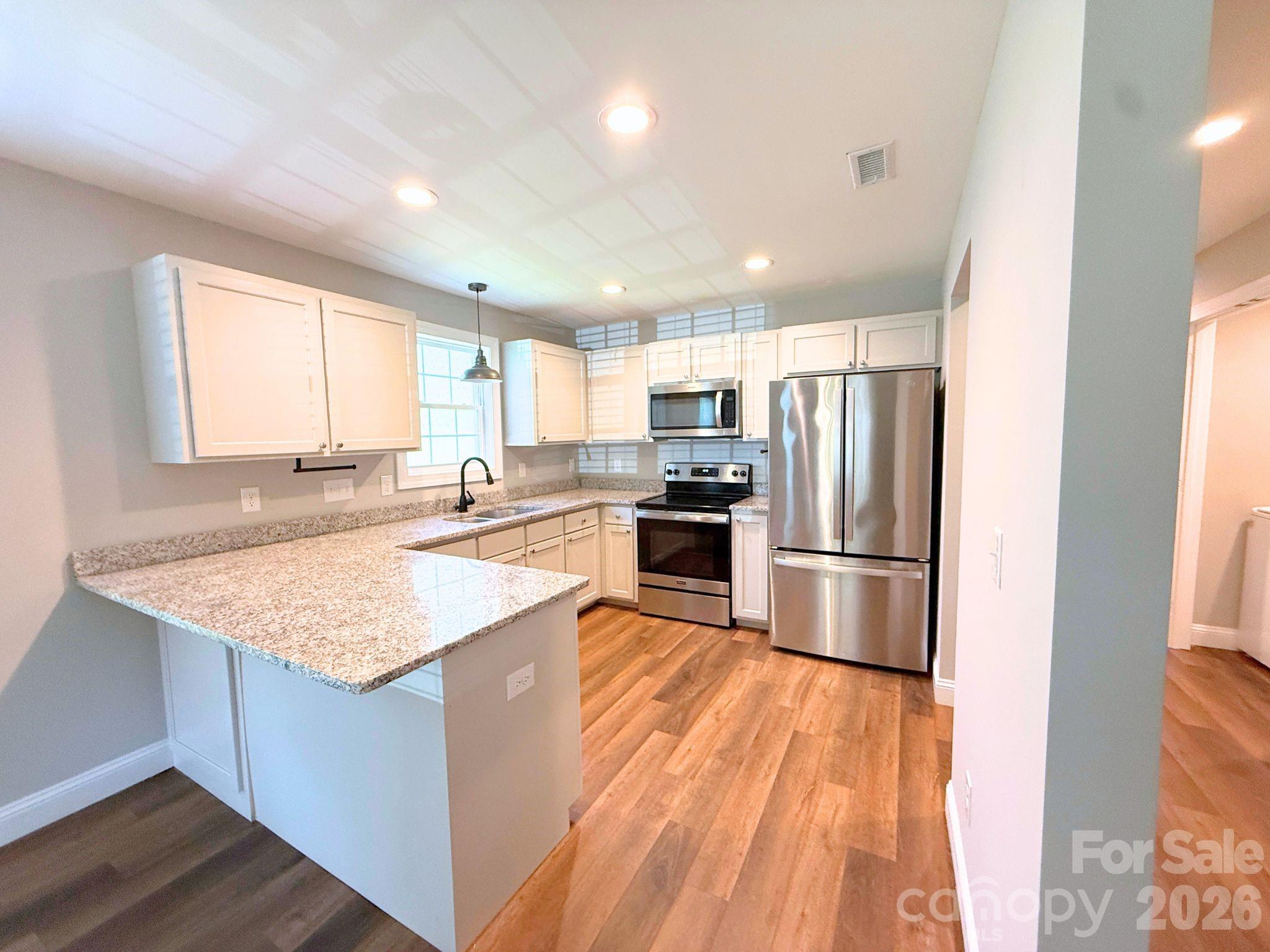 521 Johnson Street — Chester