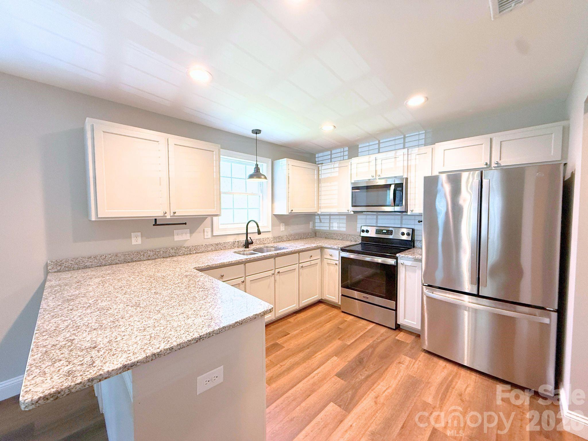 521 Johnson Street — Chester