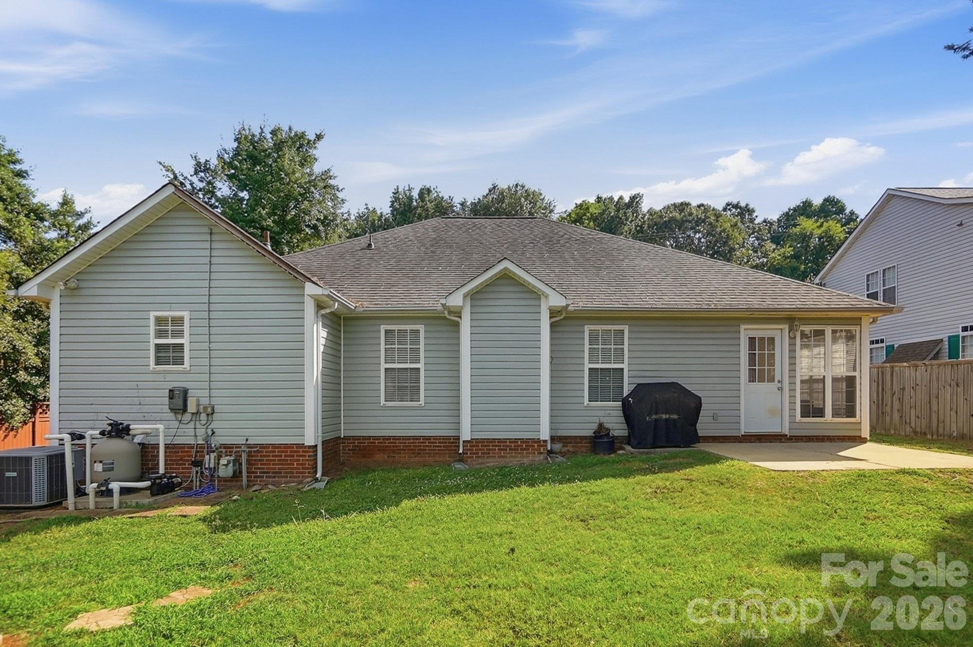 7206 Rock Island Road — Charlotte
