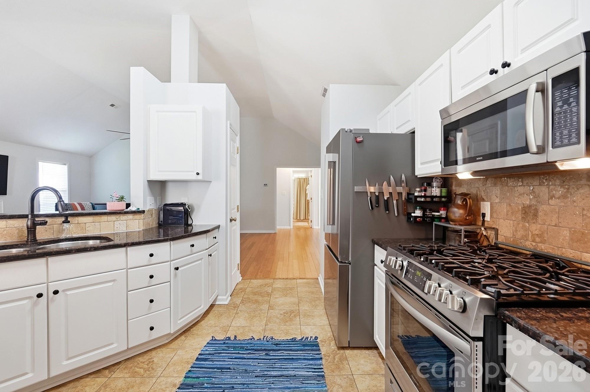 7206 Rock Island Road — Charlotte