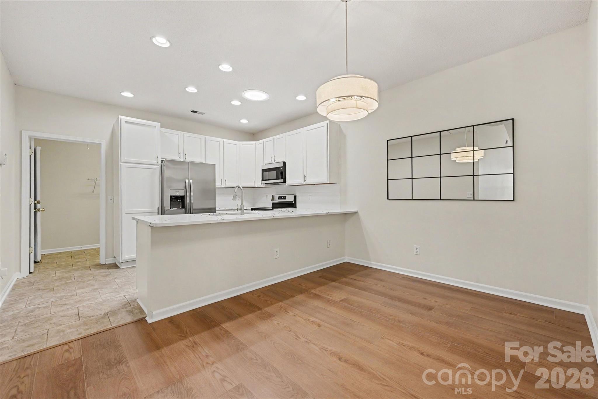 12114 Groth Court — Charlotte
