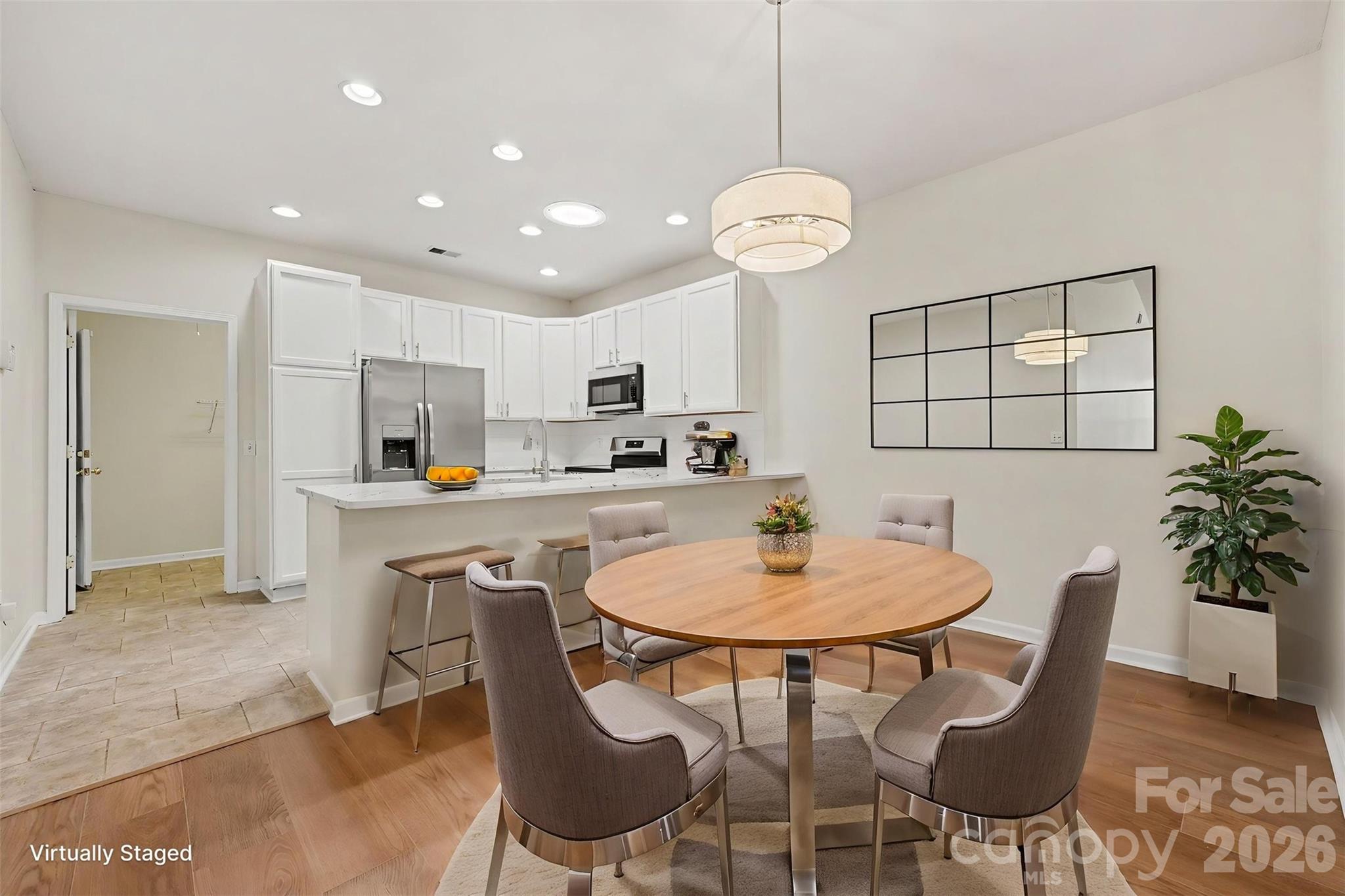 12114 Groth Court — Charlotte