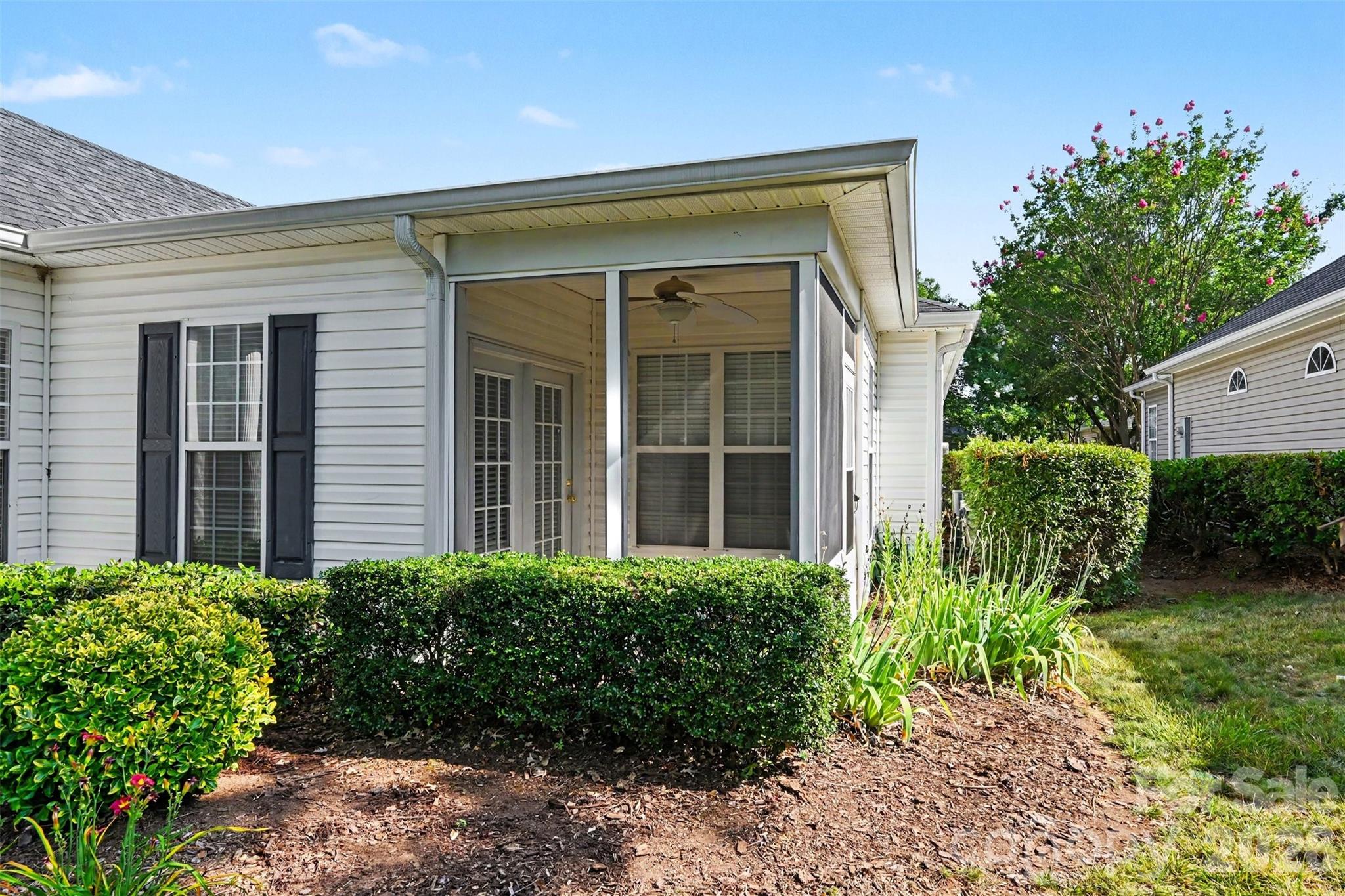 12114 Groth Court — Charlotte