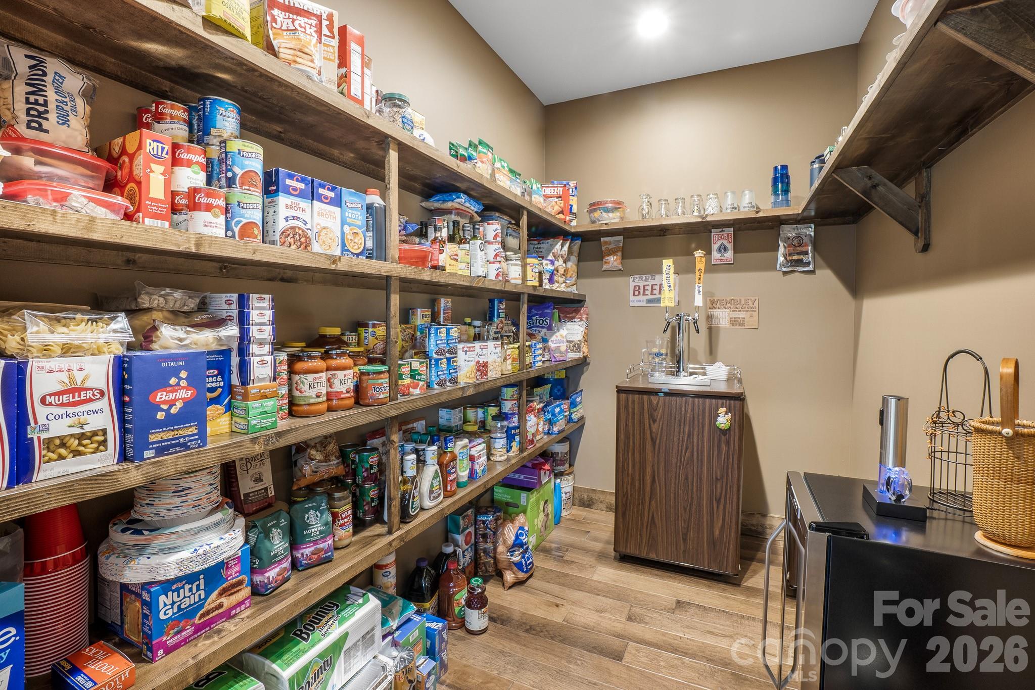 1009 Larkspur Trail — Banner Elk