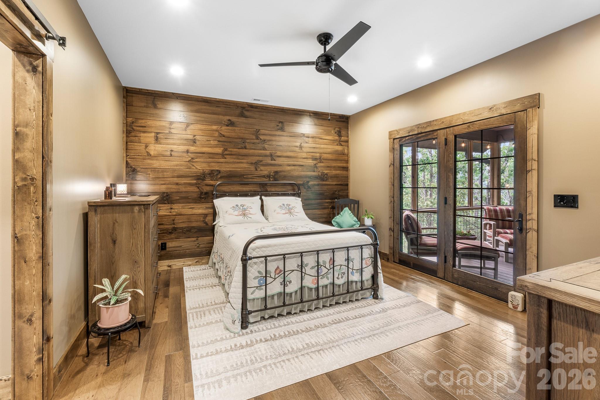 1009 Larkspur Trail — Banner Elk