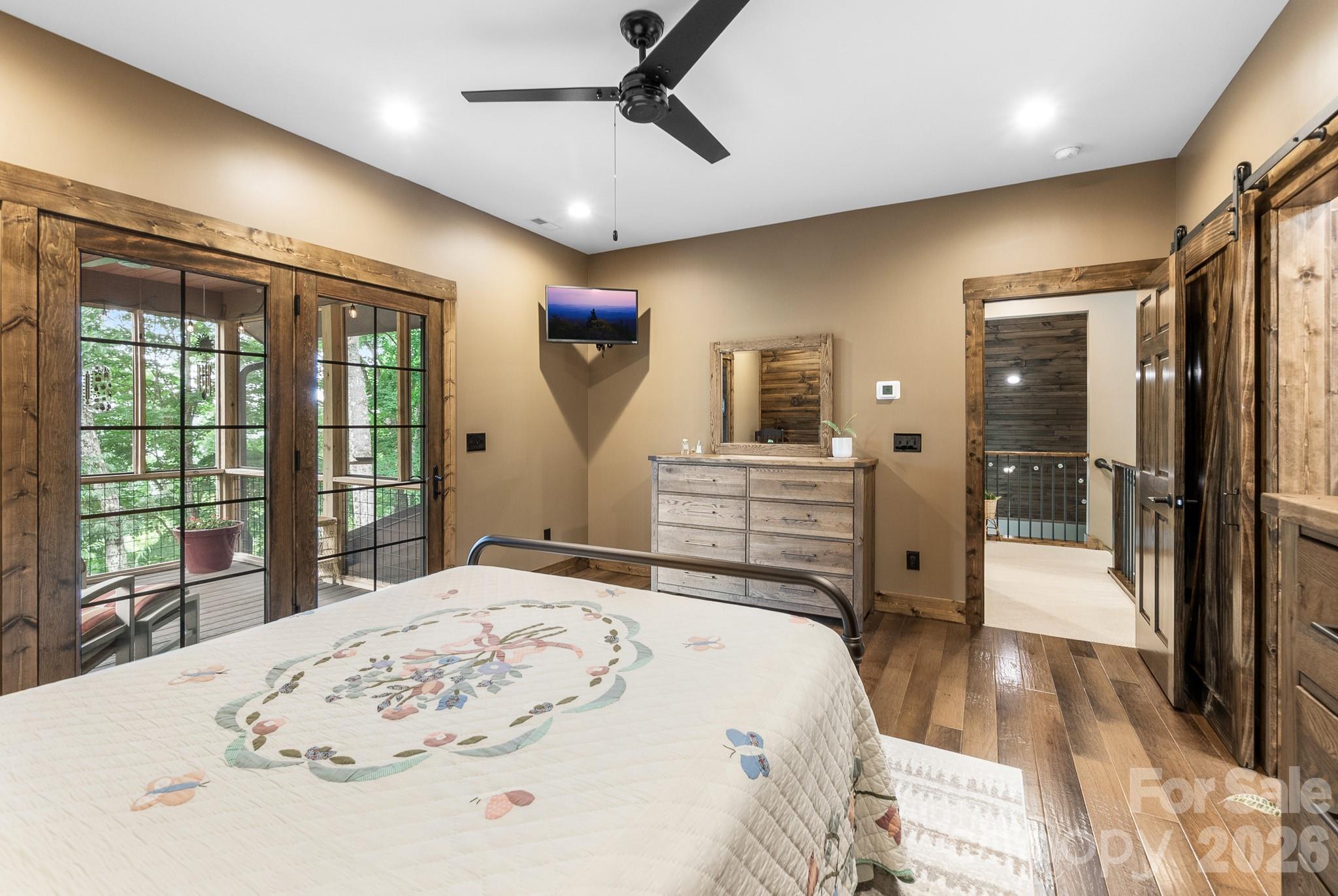 1009 Larkspur Trail — Banner Elk