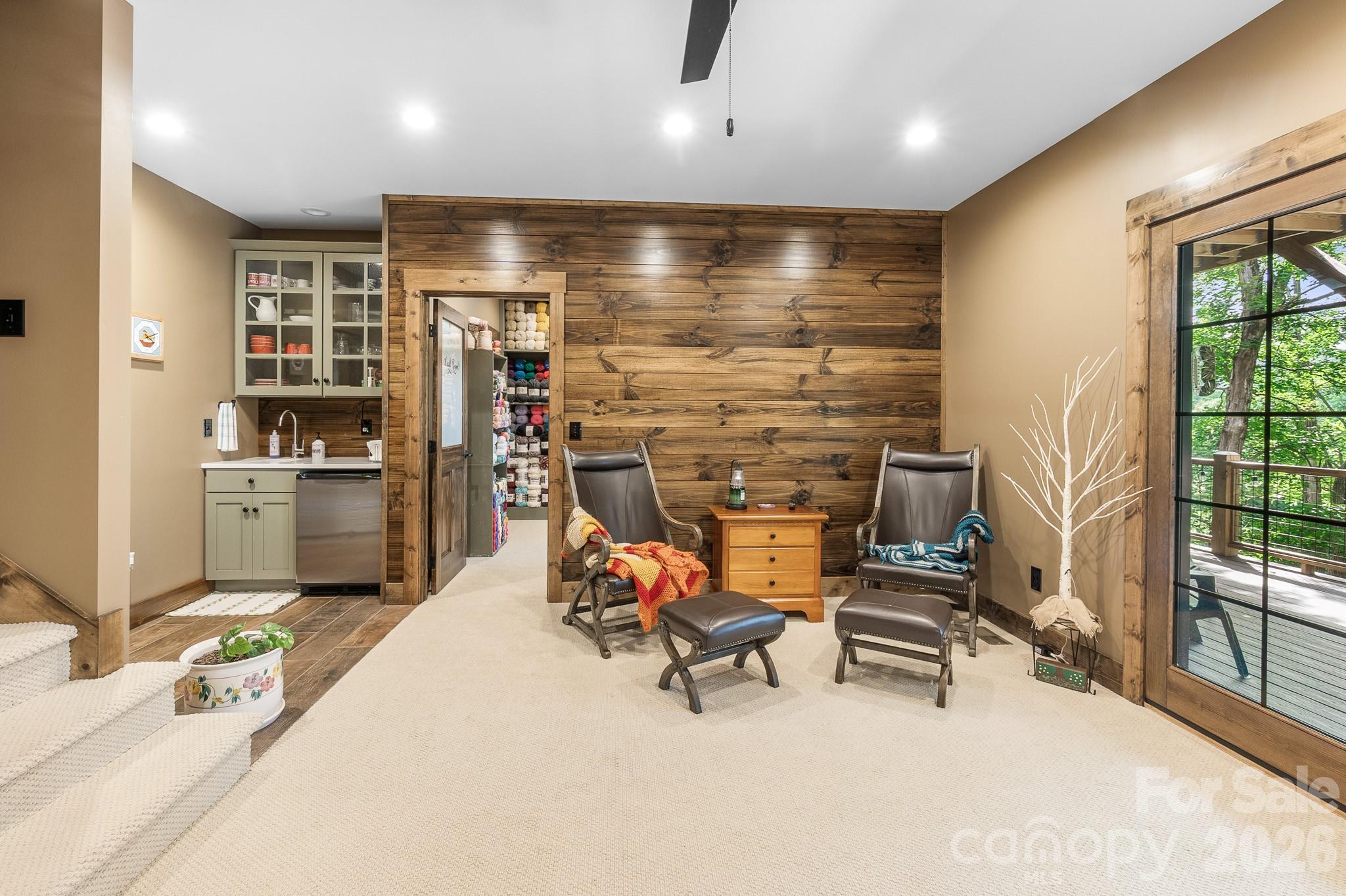 1009 Larkspur Trail — Banner Elk
