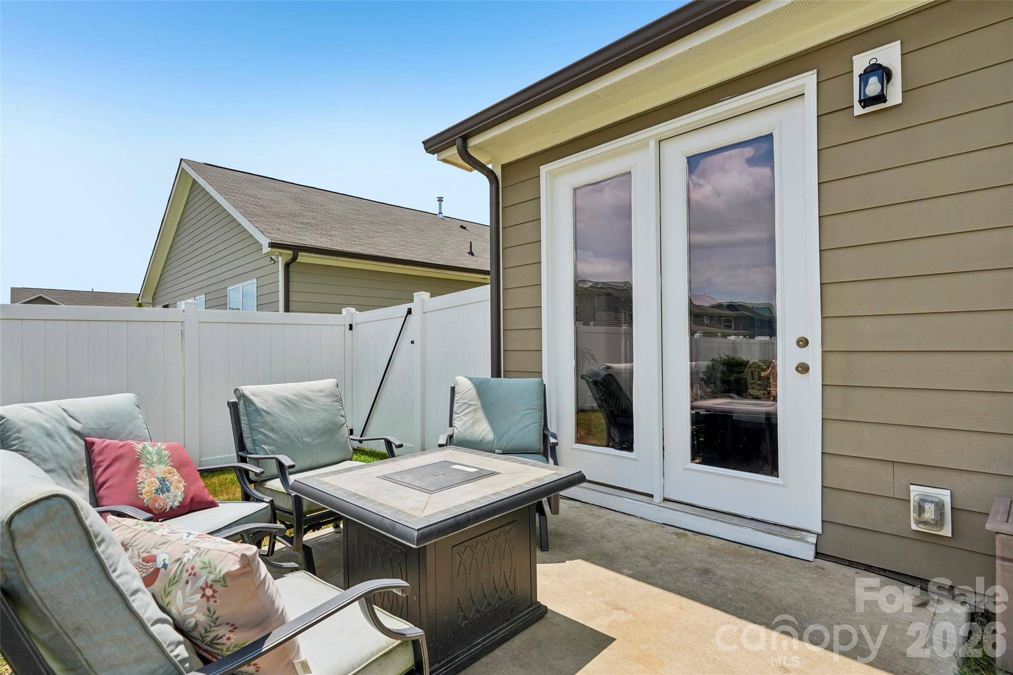 8007 Foxcroft Drive — Monroe