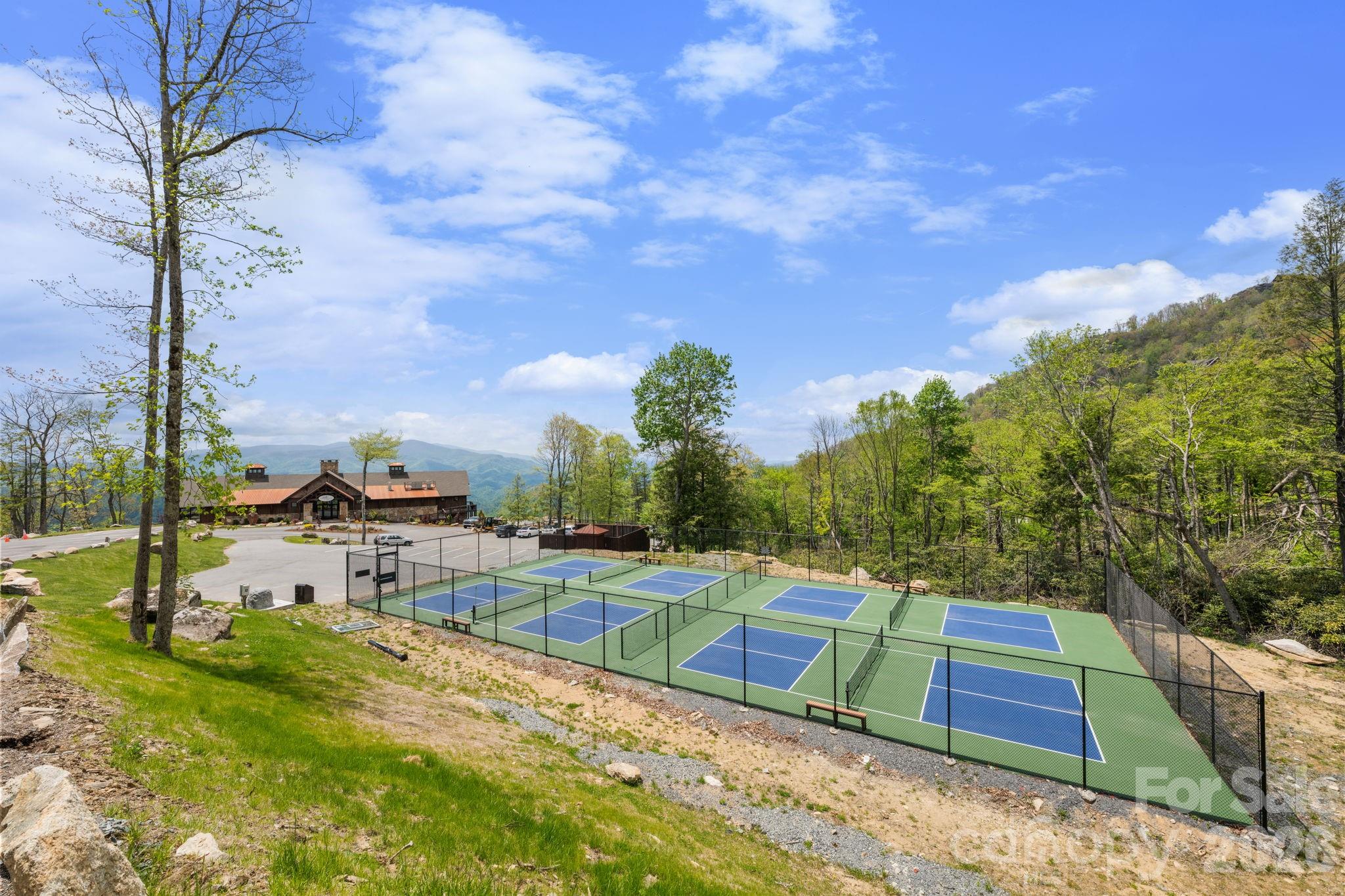 6 Valley Watch Court — Banner Elk