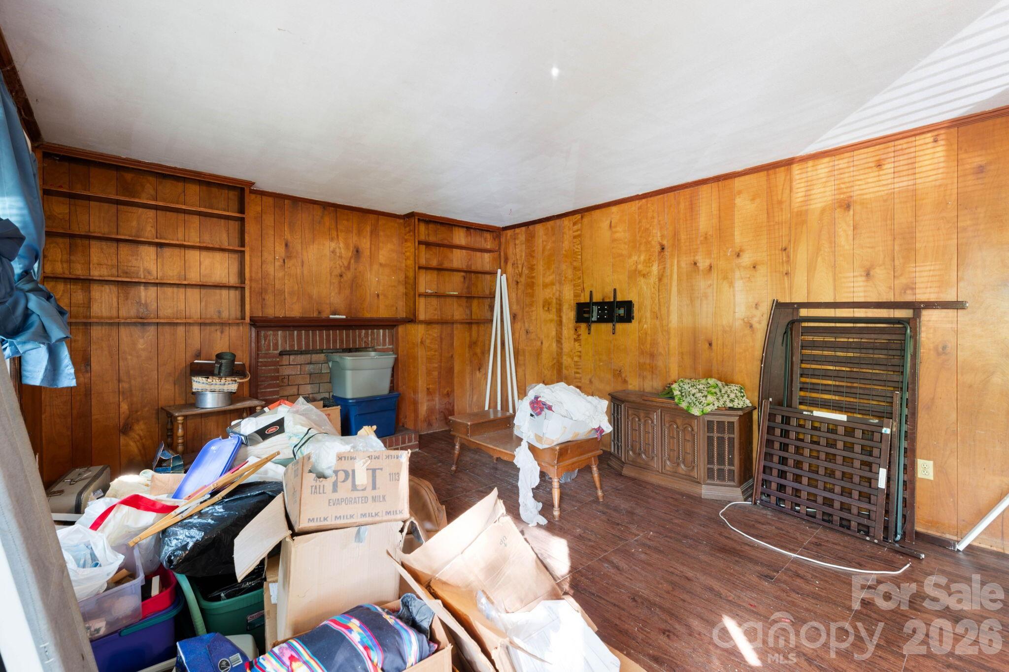 389 Midway Lake Road — Mooresville
