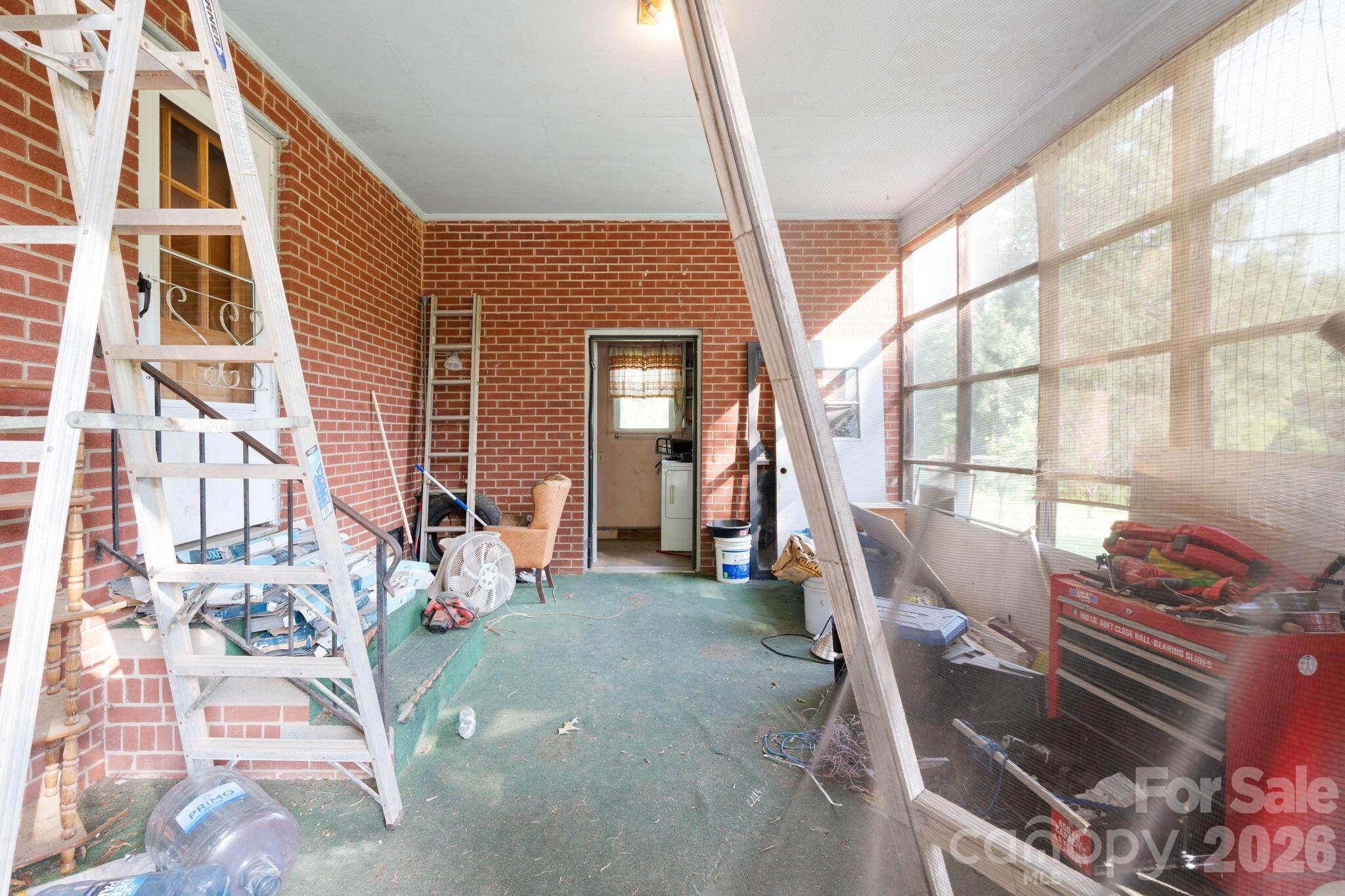 389 Midway Lake Road — Mooresville