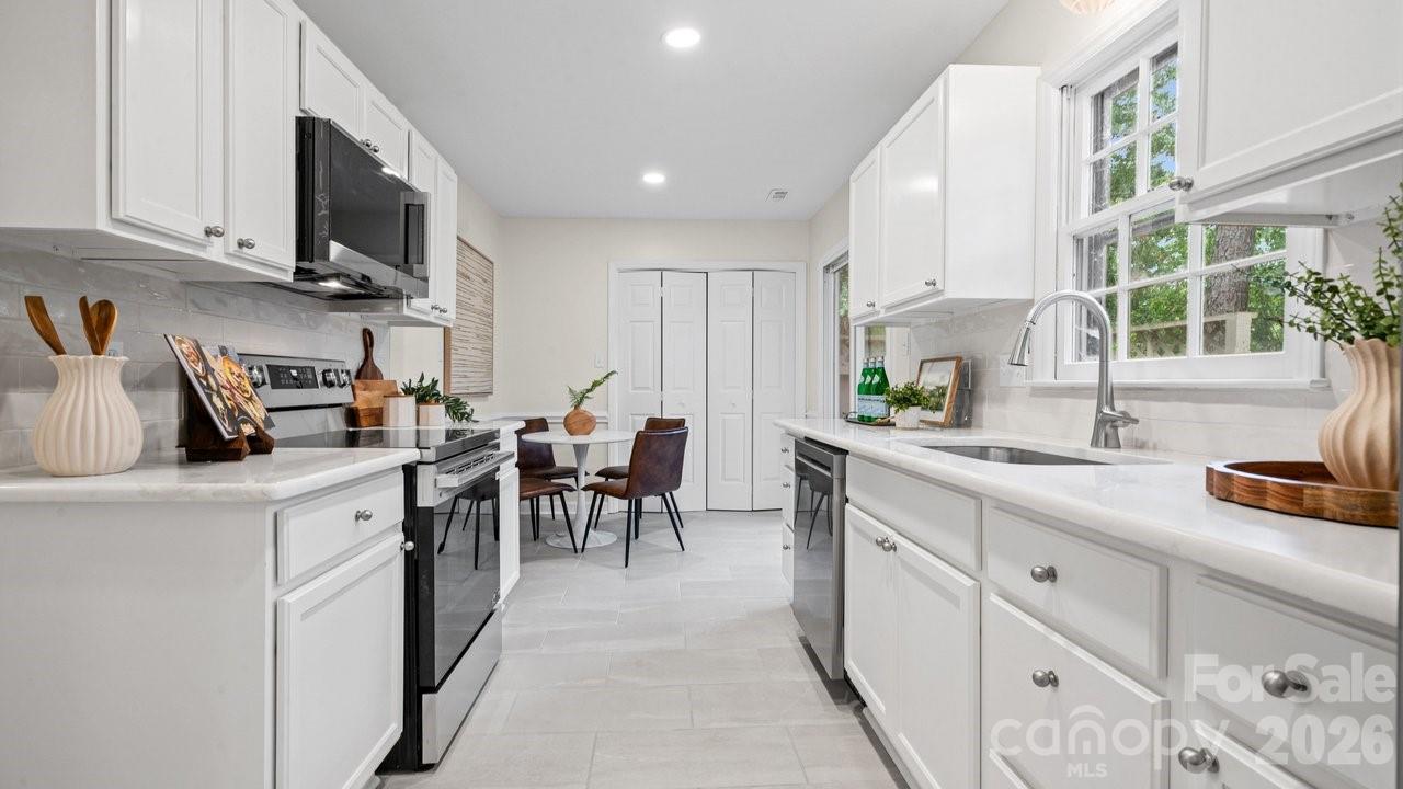 2703 Quailrush Road — Charlotte