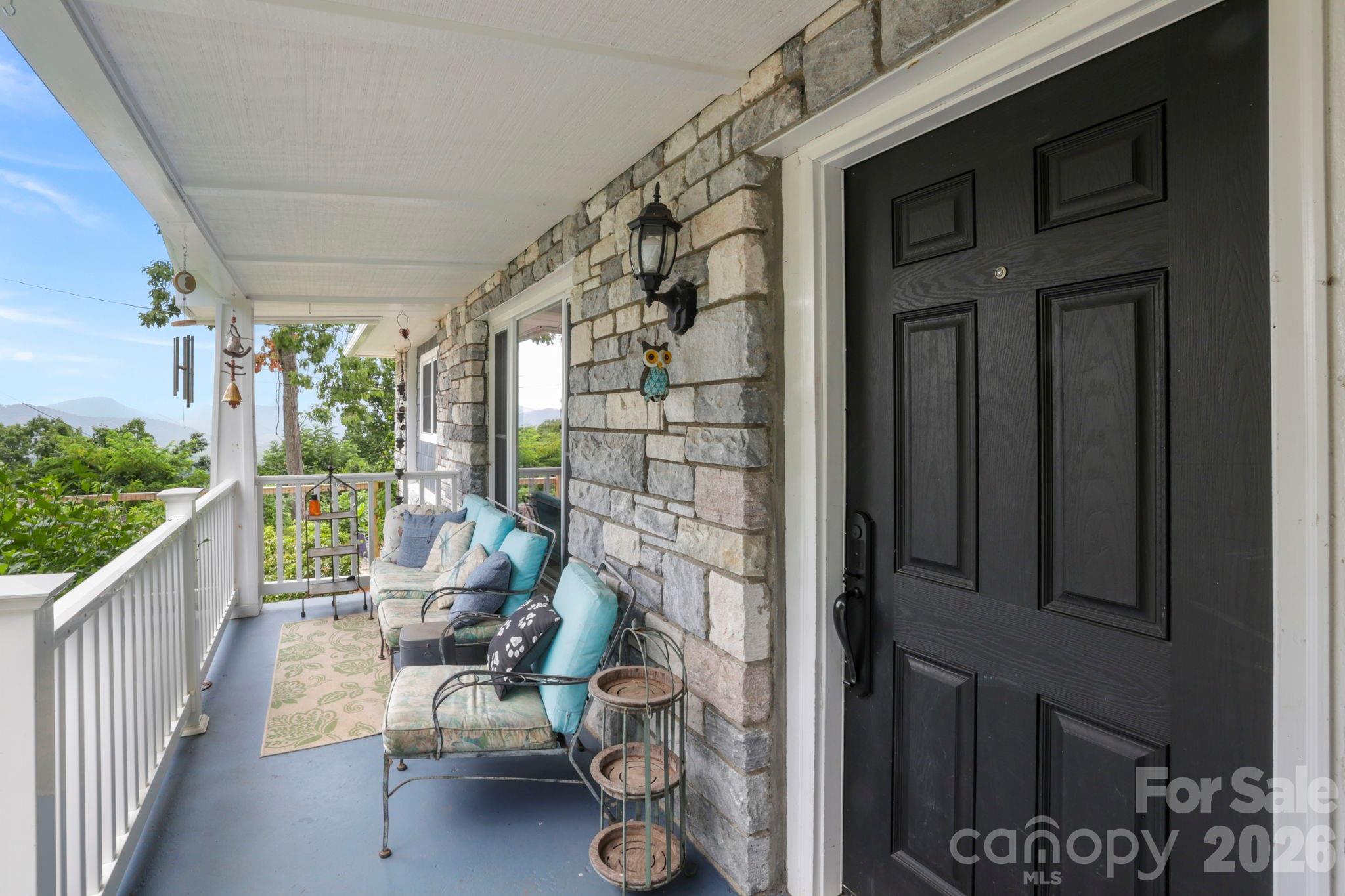 26 Crestwood Drive — Arden