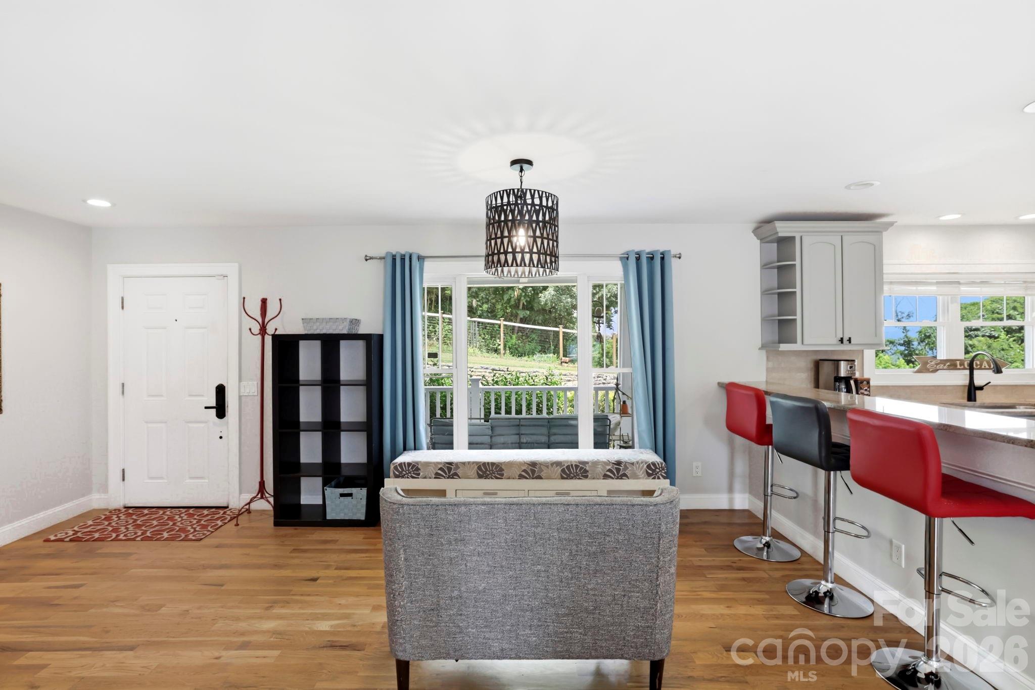 26 Crestwood Drive — Arden