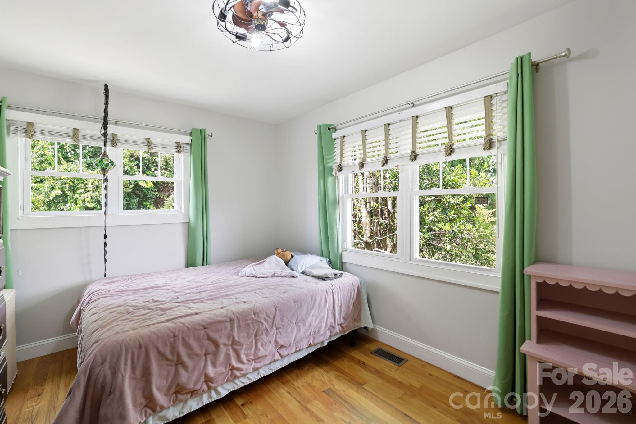 26 Crestwood Drive — Arden
