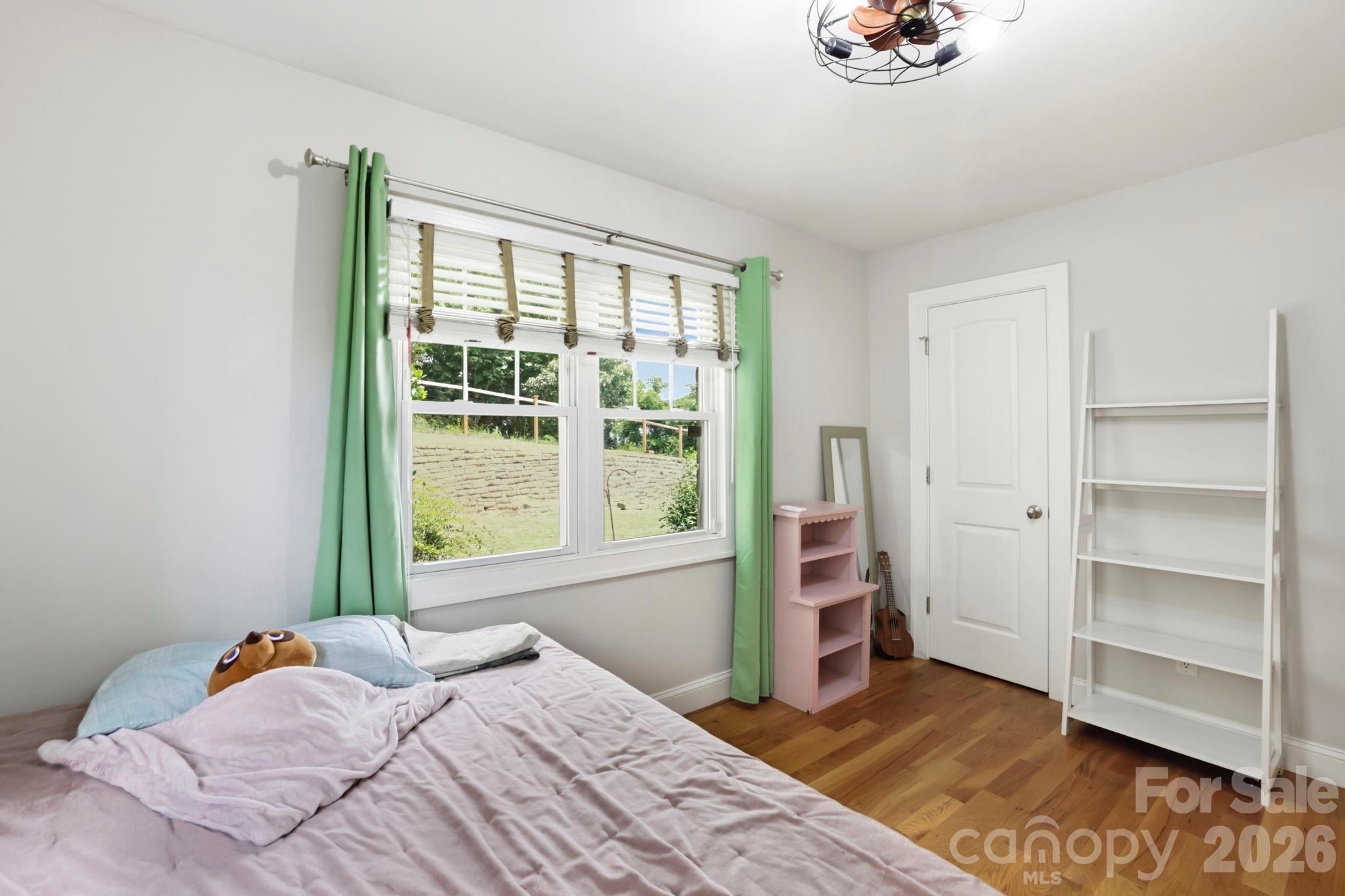 26 Crestwood Drive — Arden