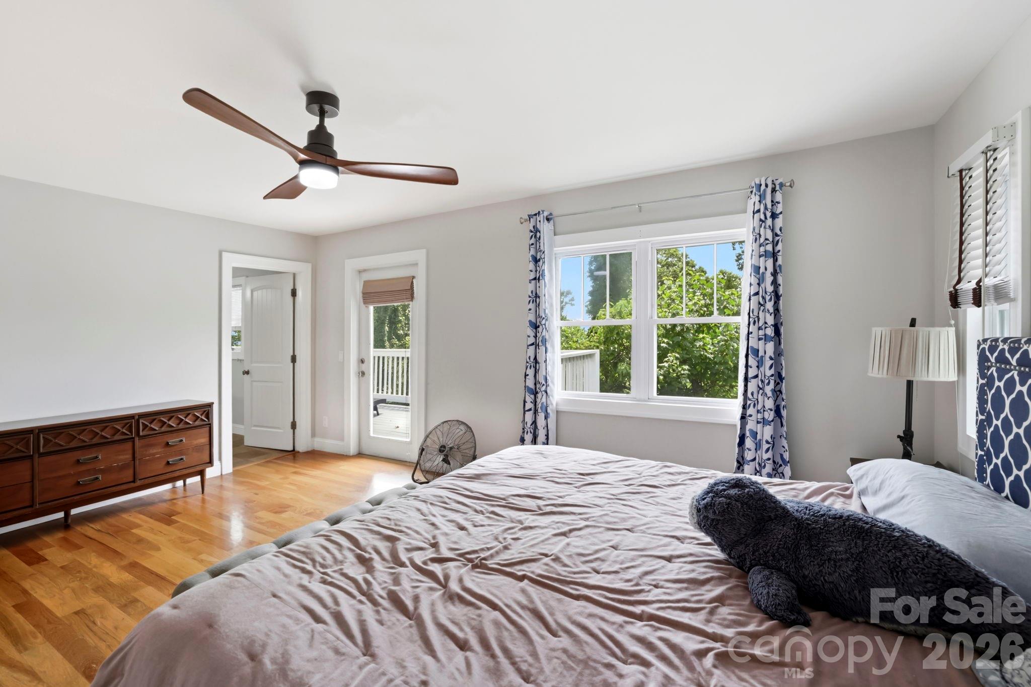 26 Crestwood Drive — Arden