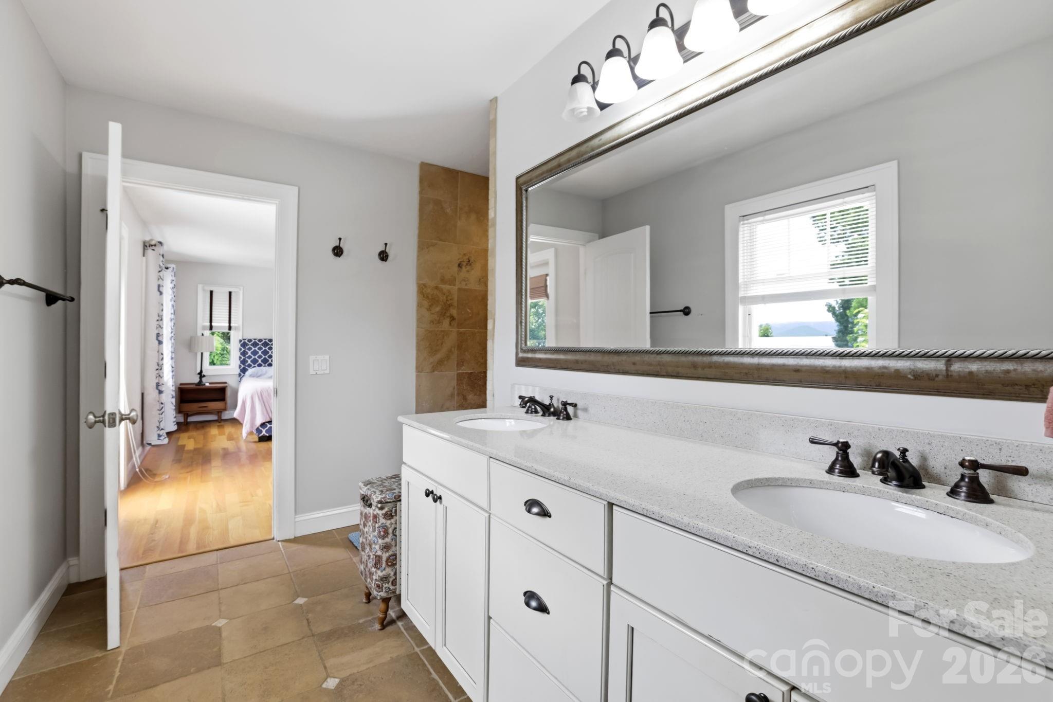 26 Crestwood Drive — Arden