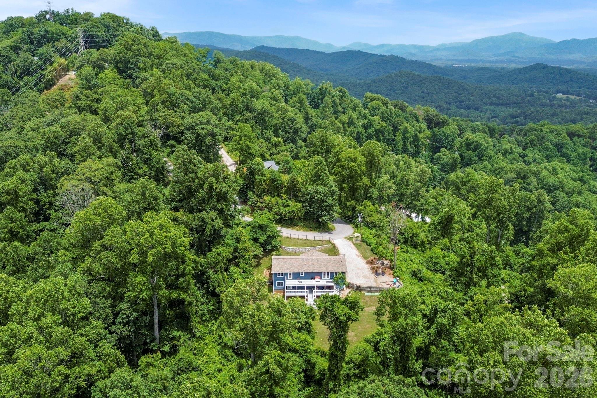 26 Crestwood Drive — Arden