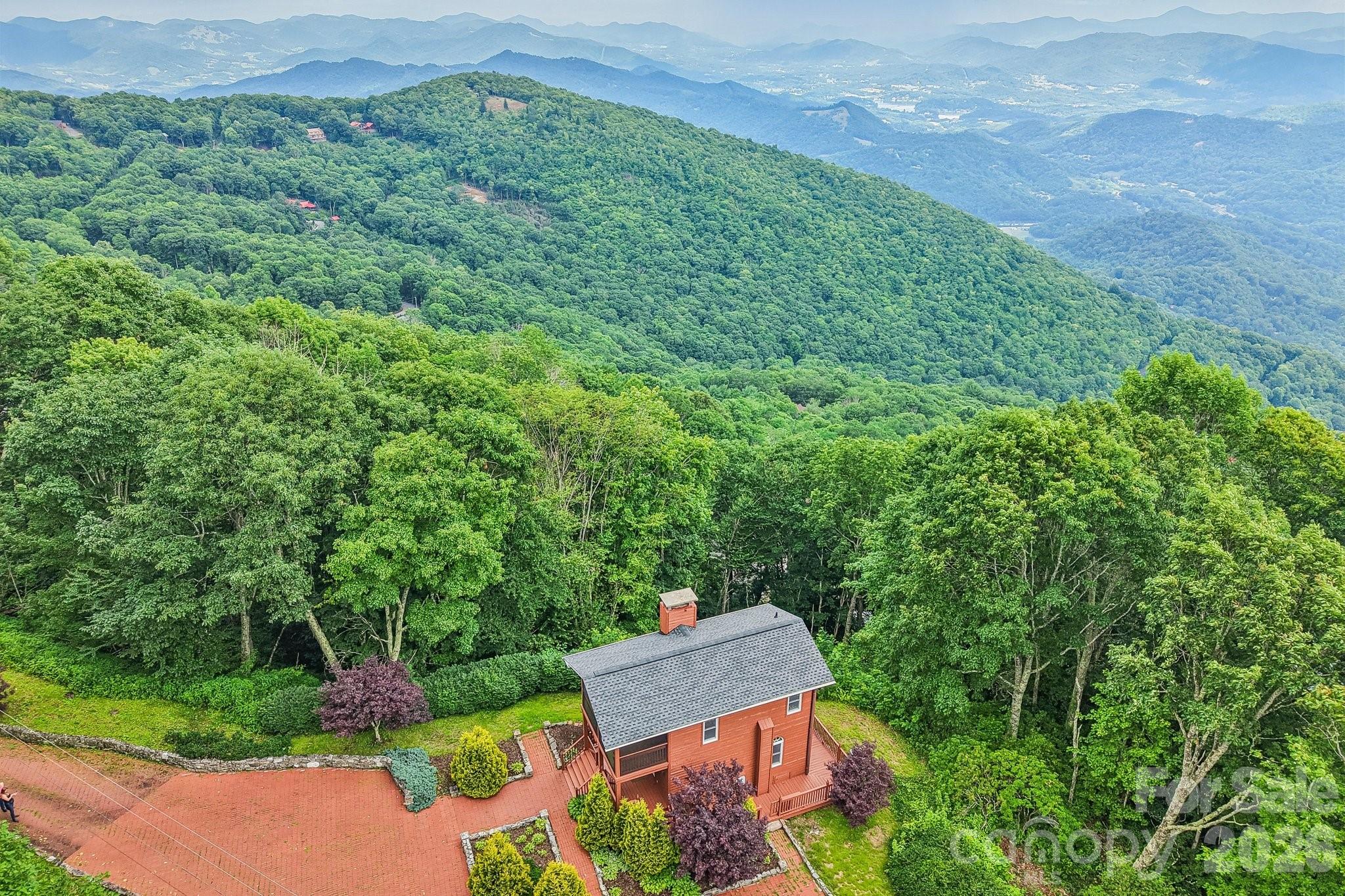 156 Simpson Lane — Maggie Valley