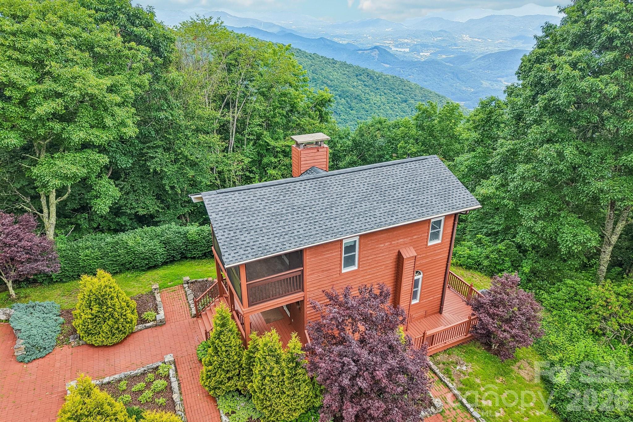 156 Simpson Lane — Maggie Valley