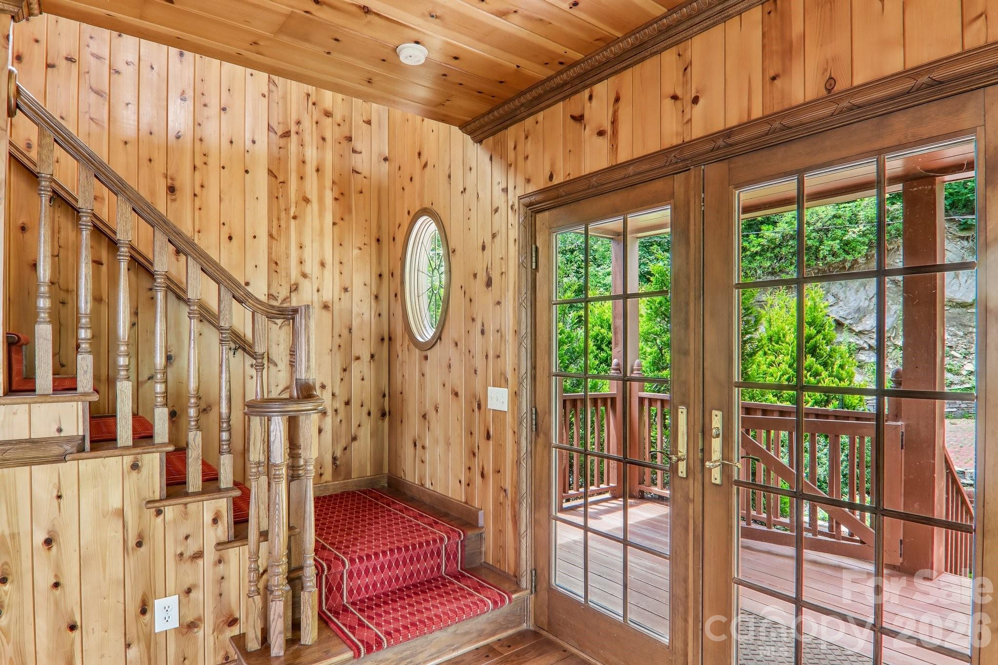 156 Simpson Lane — Maggie Valley