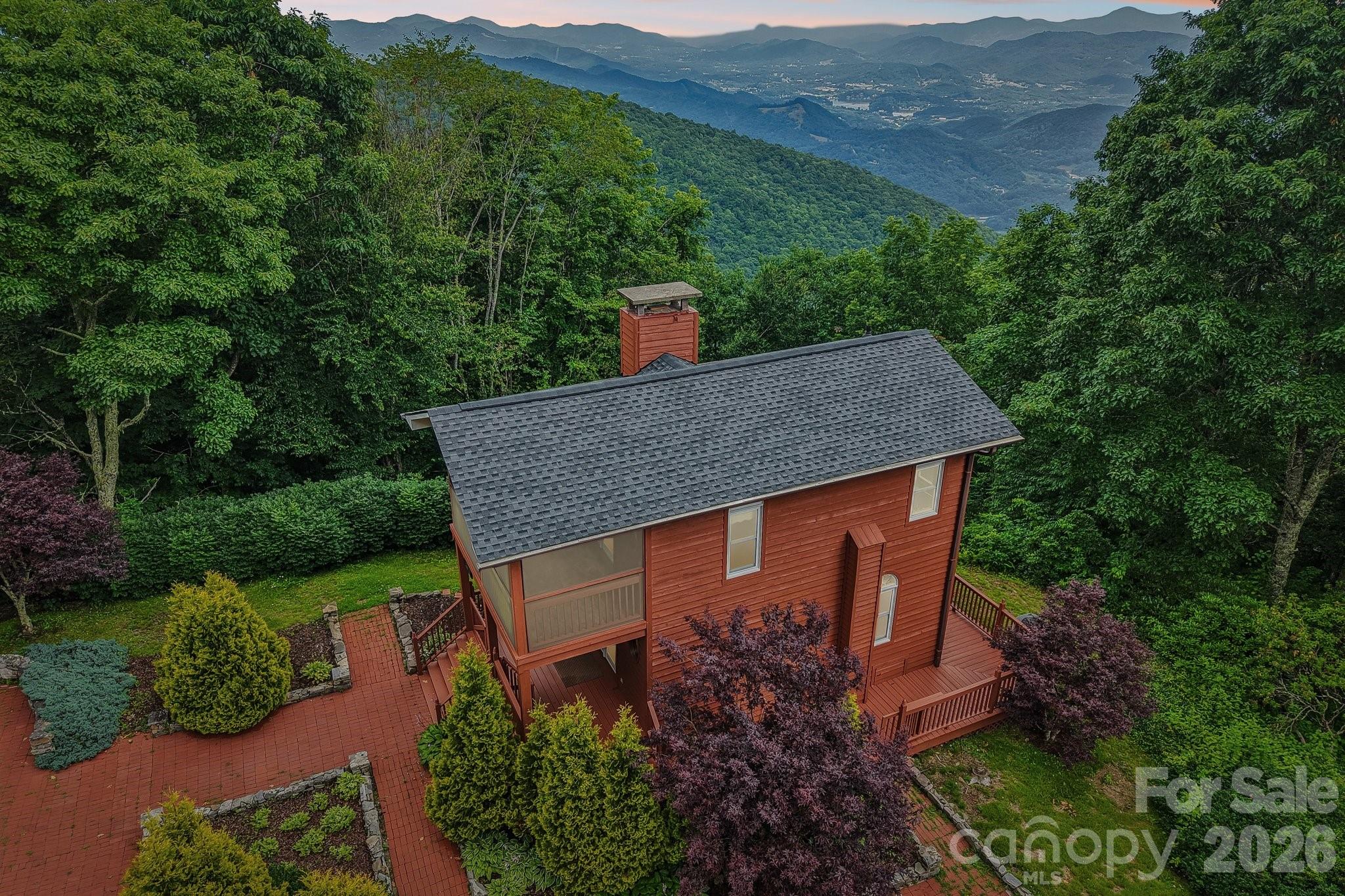 156 Simpson Lane — Maggie Valley