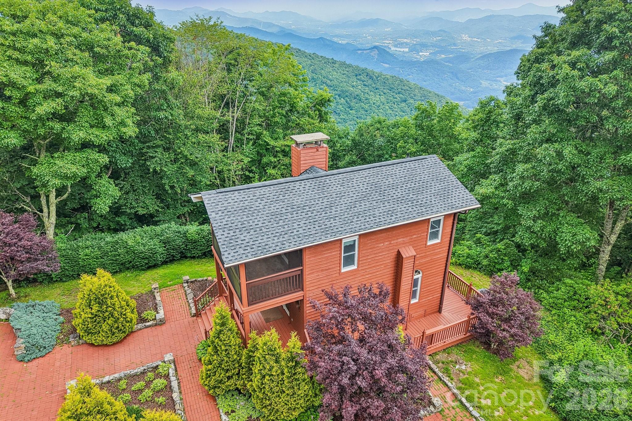 156 Simpson Lane — Maggie Valley