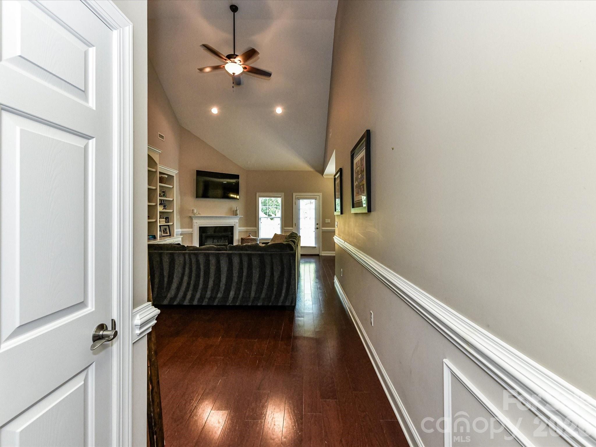 258 Lagoda Drive — Locust