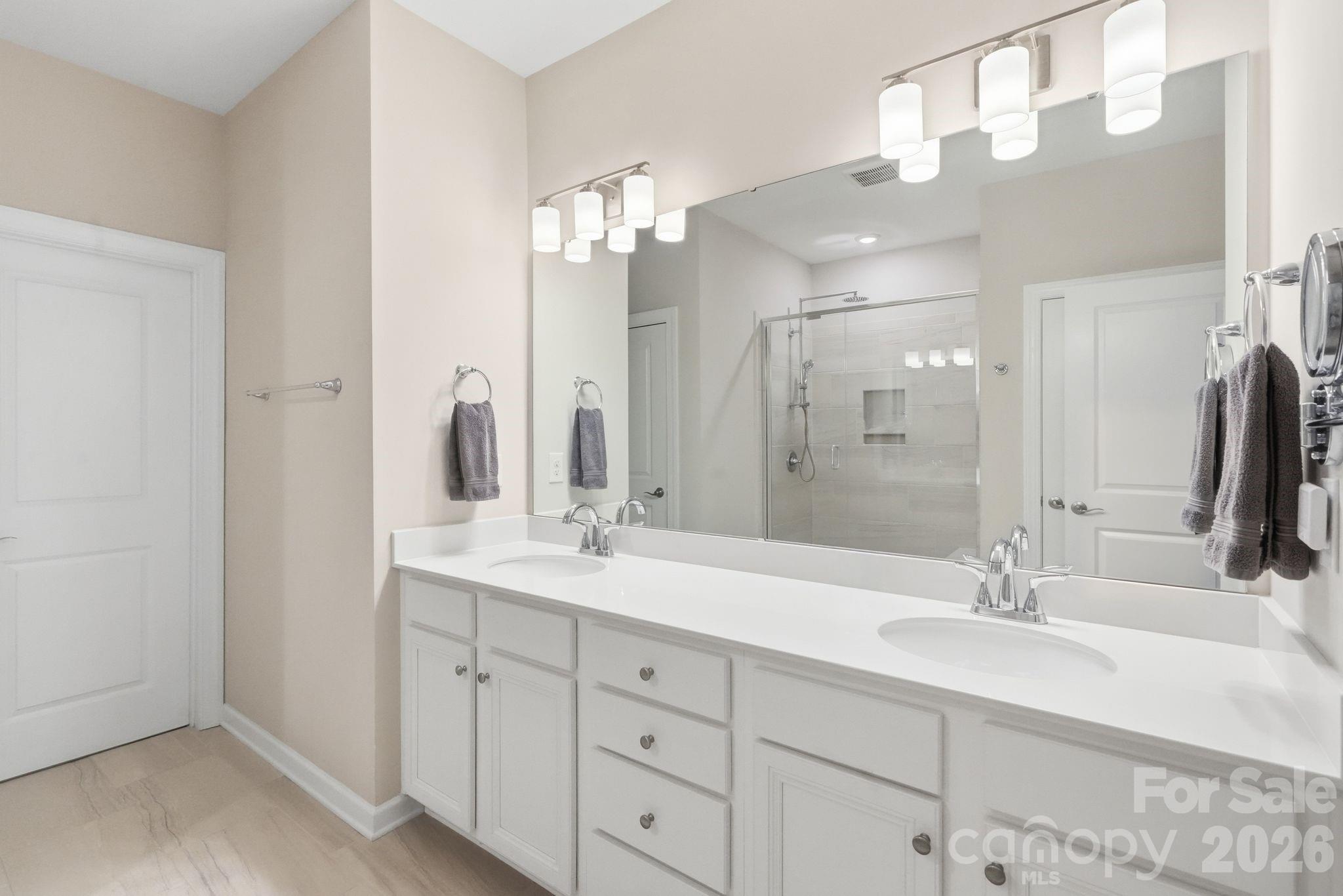 14419 Batteliere Drive — Charlotte
