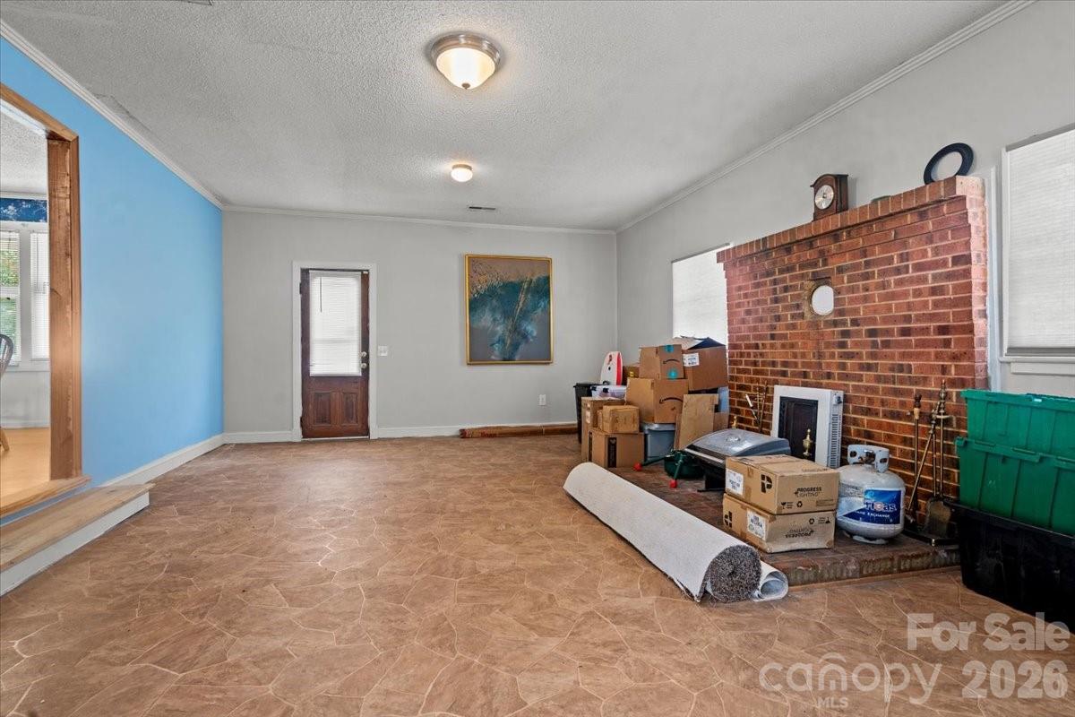 405 Watson Hill Lane — Chesterfield
