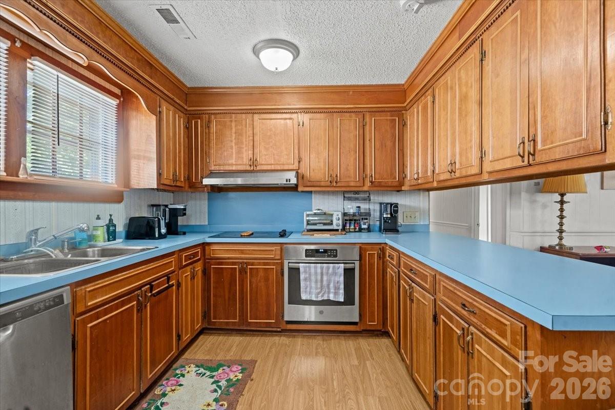 405 Watson Hill Lane — Chesterfield