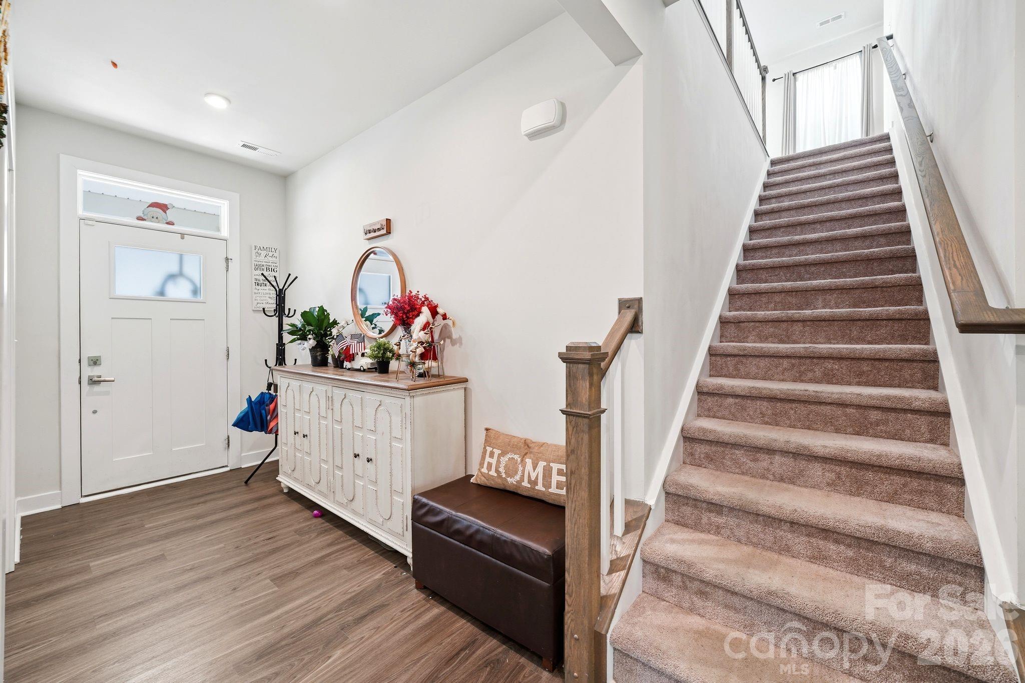 10129 Harvest Gold Drive — Charlotte
